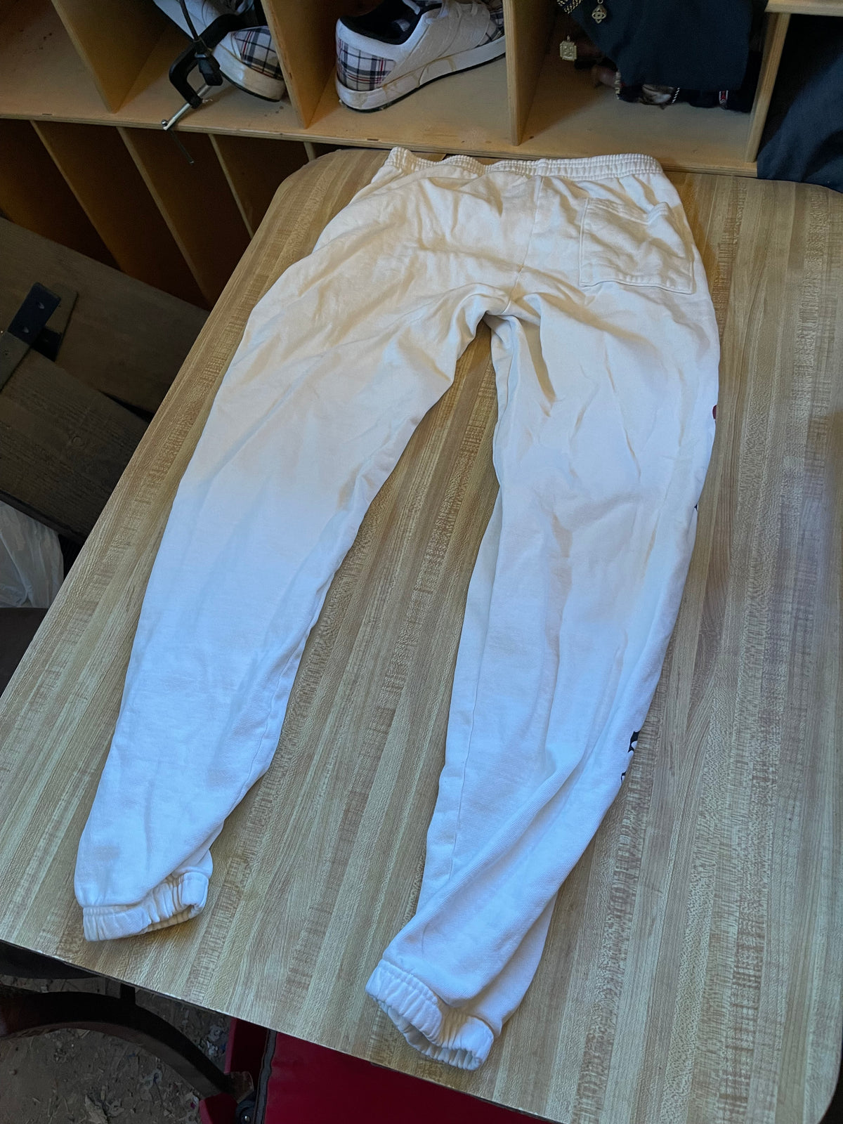 Reigning fury sweatpants medium