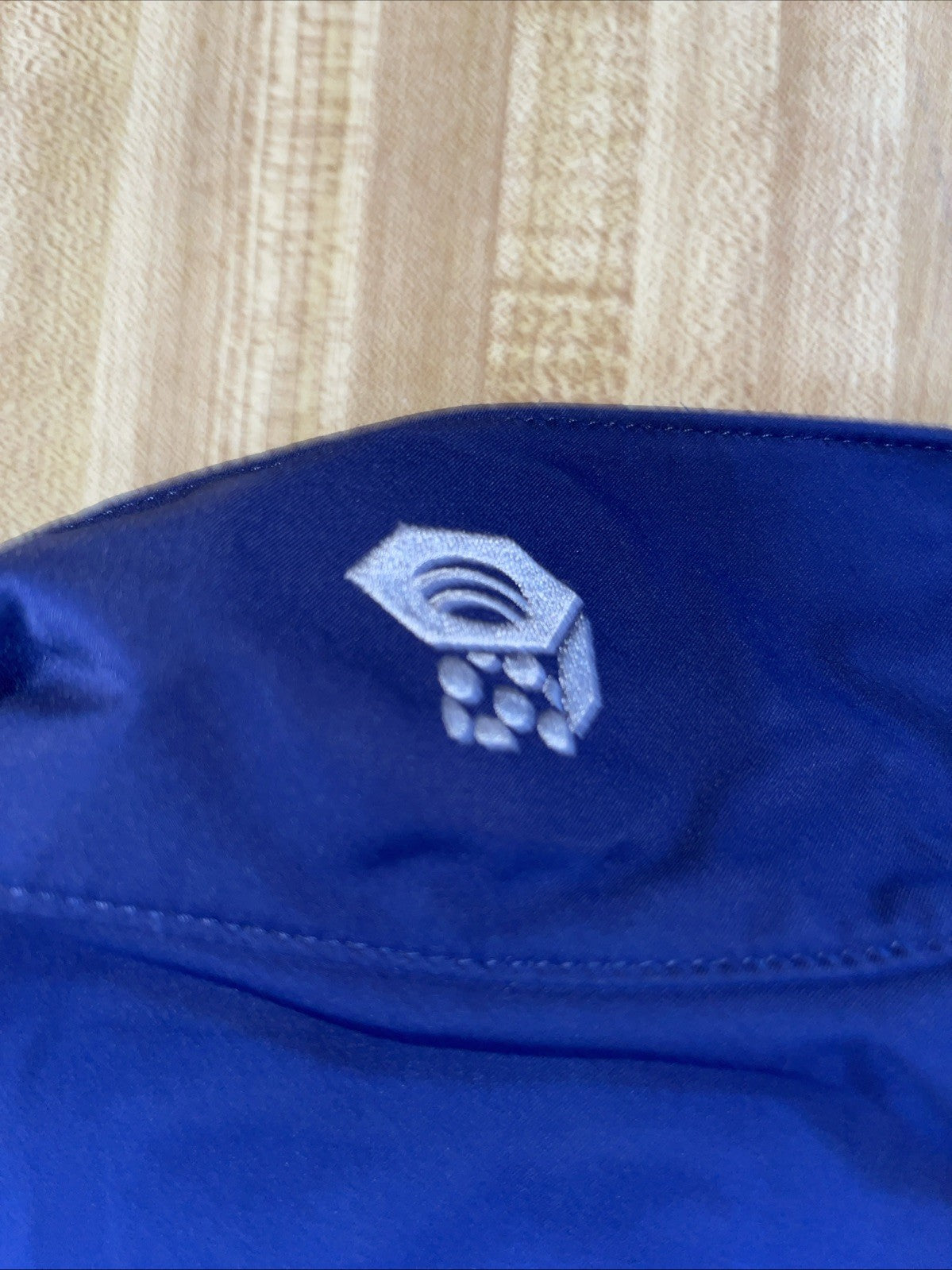 mountain hardwear jacket Medium