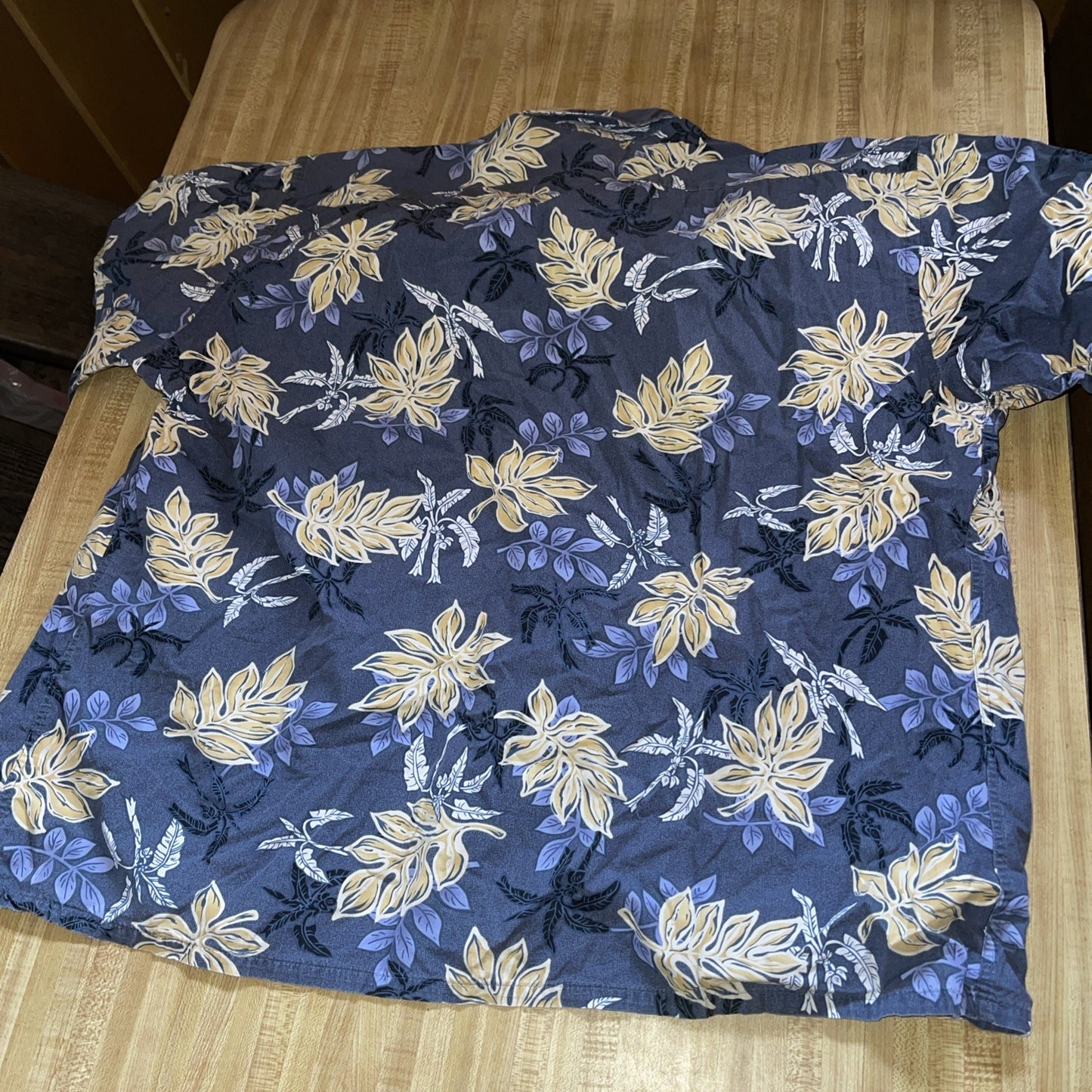 Half Moon Bay Hawaiian Shirt XL