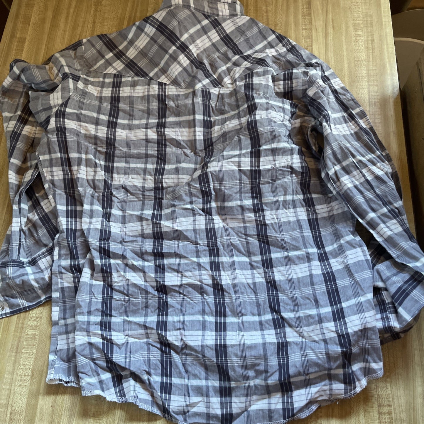 Wrangler Pearl Snap Large