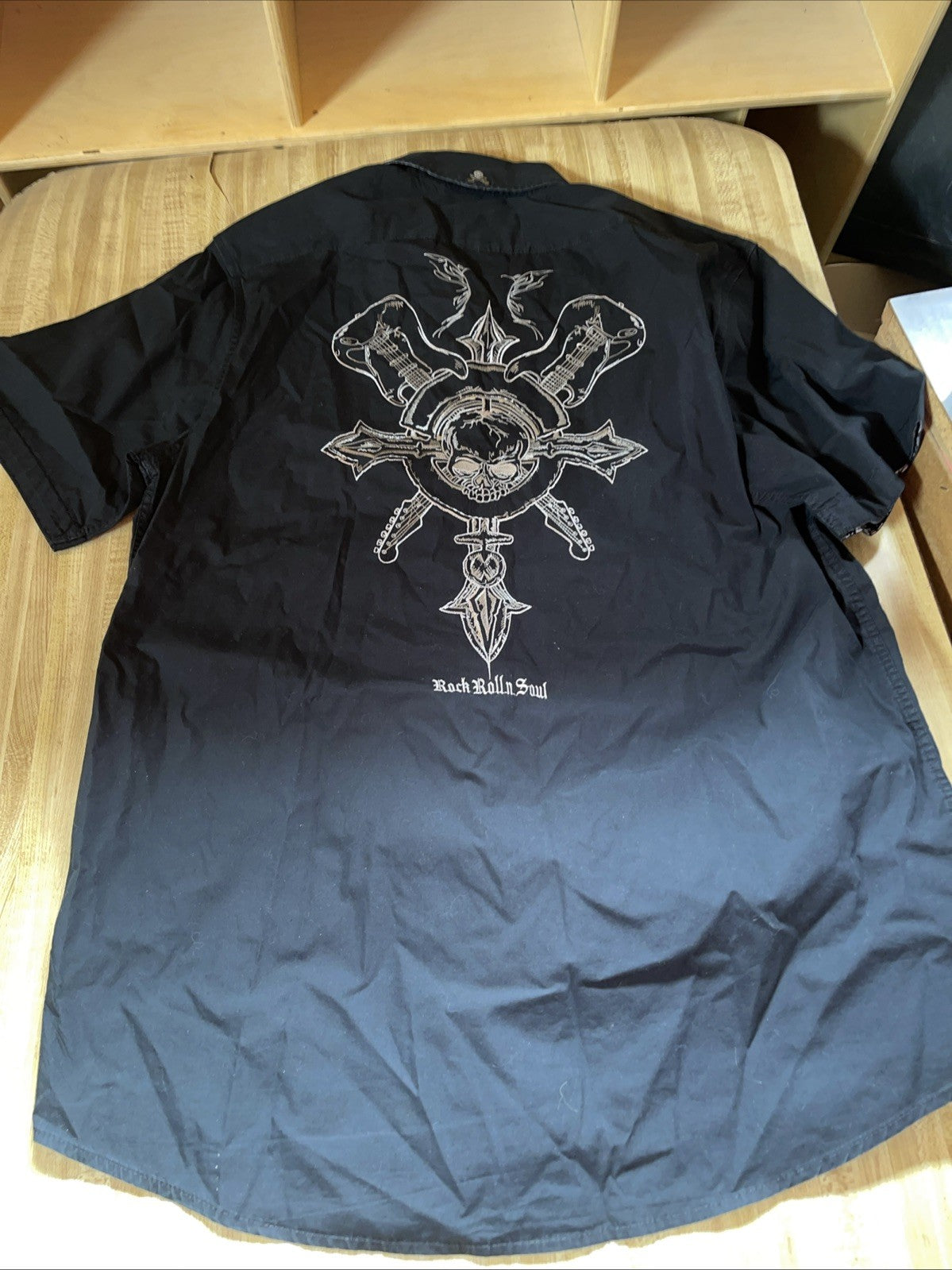 rock roll n soul shirt xl