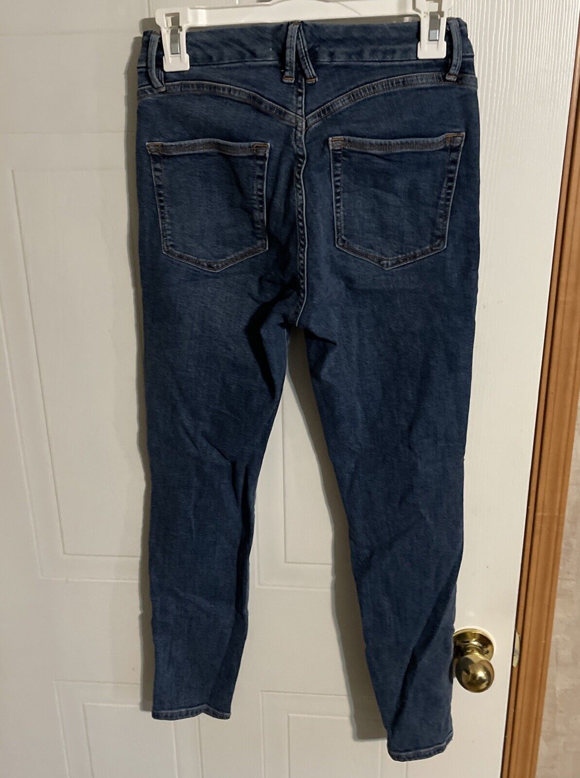 good american jeans 4/27