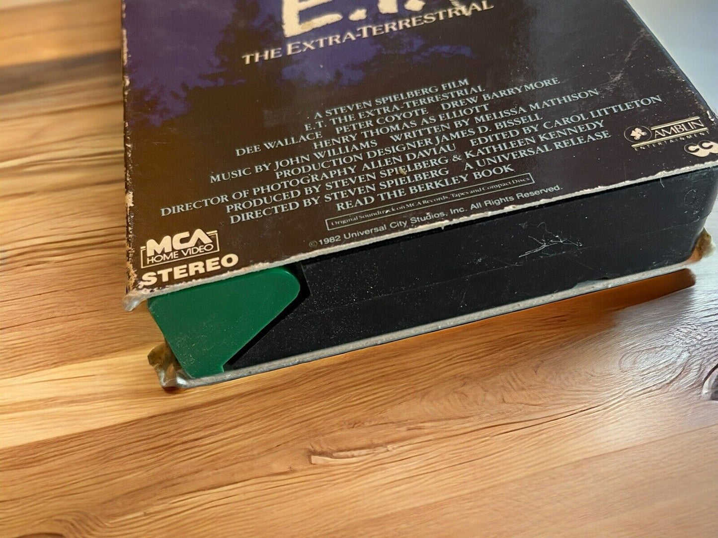 E.T. The Extra-Terrestrial VHS Video Tape 1988 RARE Green Tape