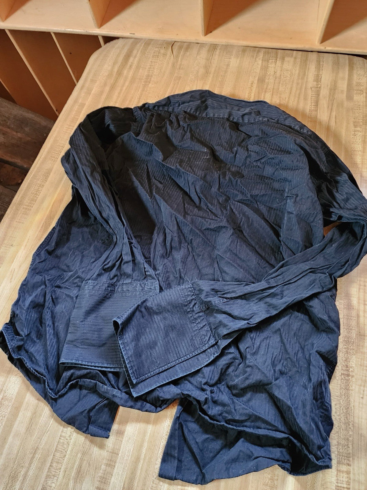 Hugo Boss Button Up 17