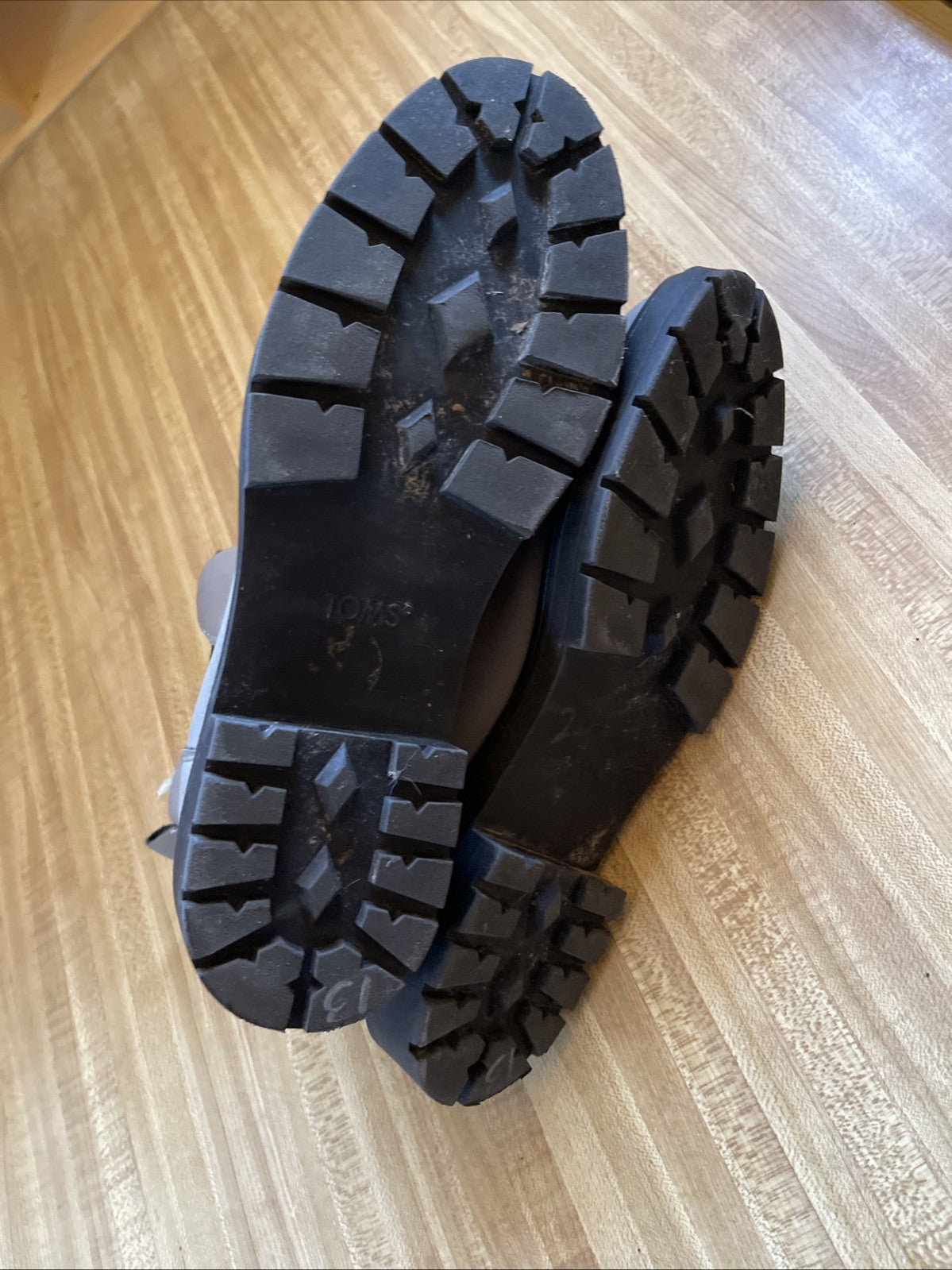 Toms Boots Men’s 11