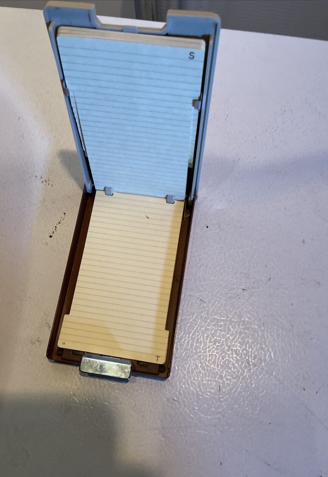 Vintage Lion 460 Telephone Pop Up List Finder