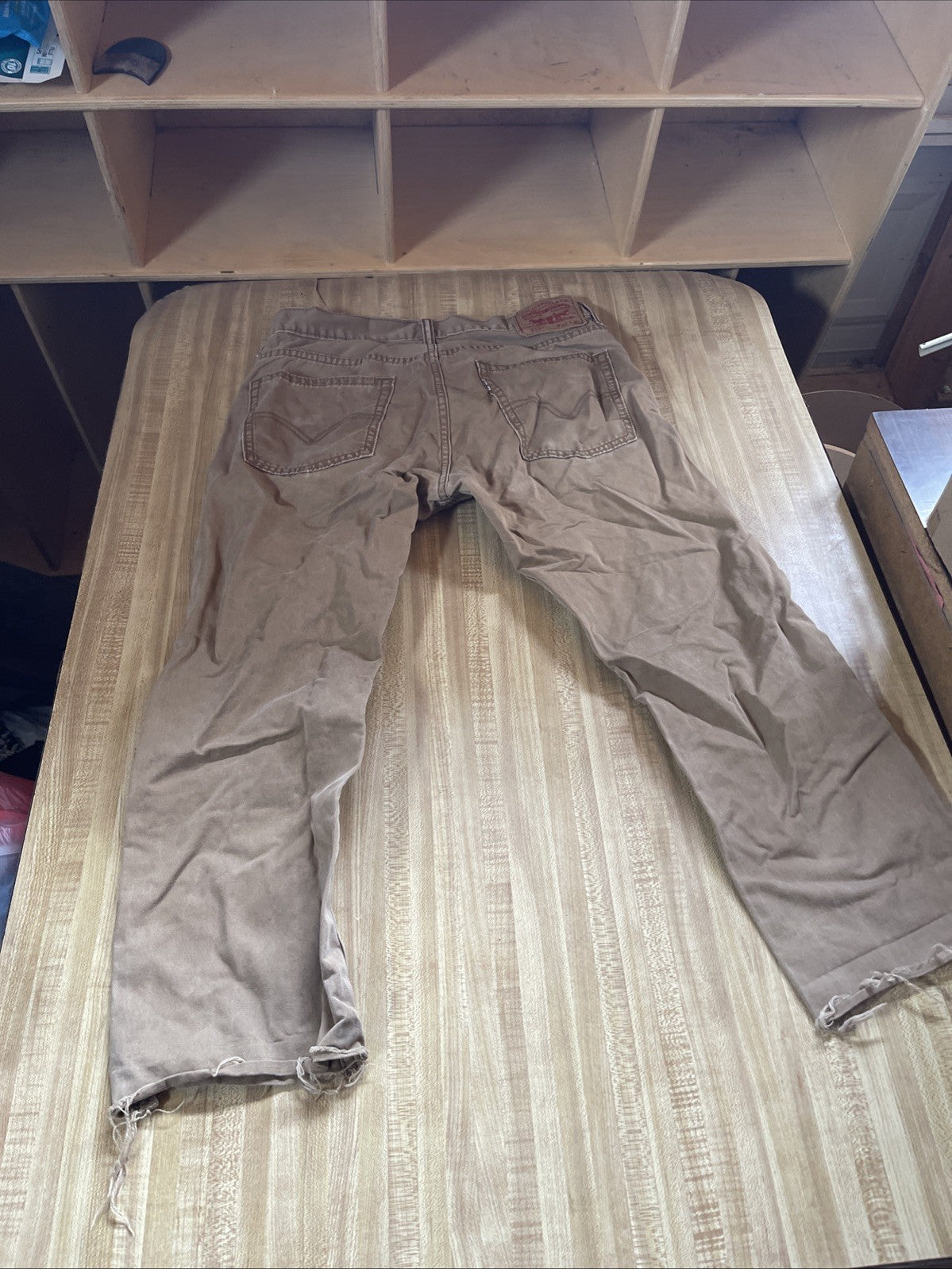 Levi’s 513 Cutoff Capris 32