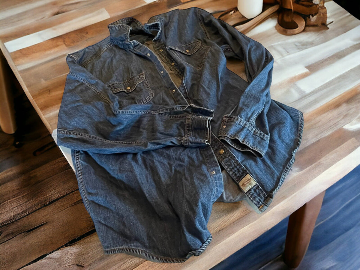 levis denim pearl snap shirt long sleeve Large