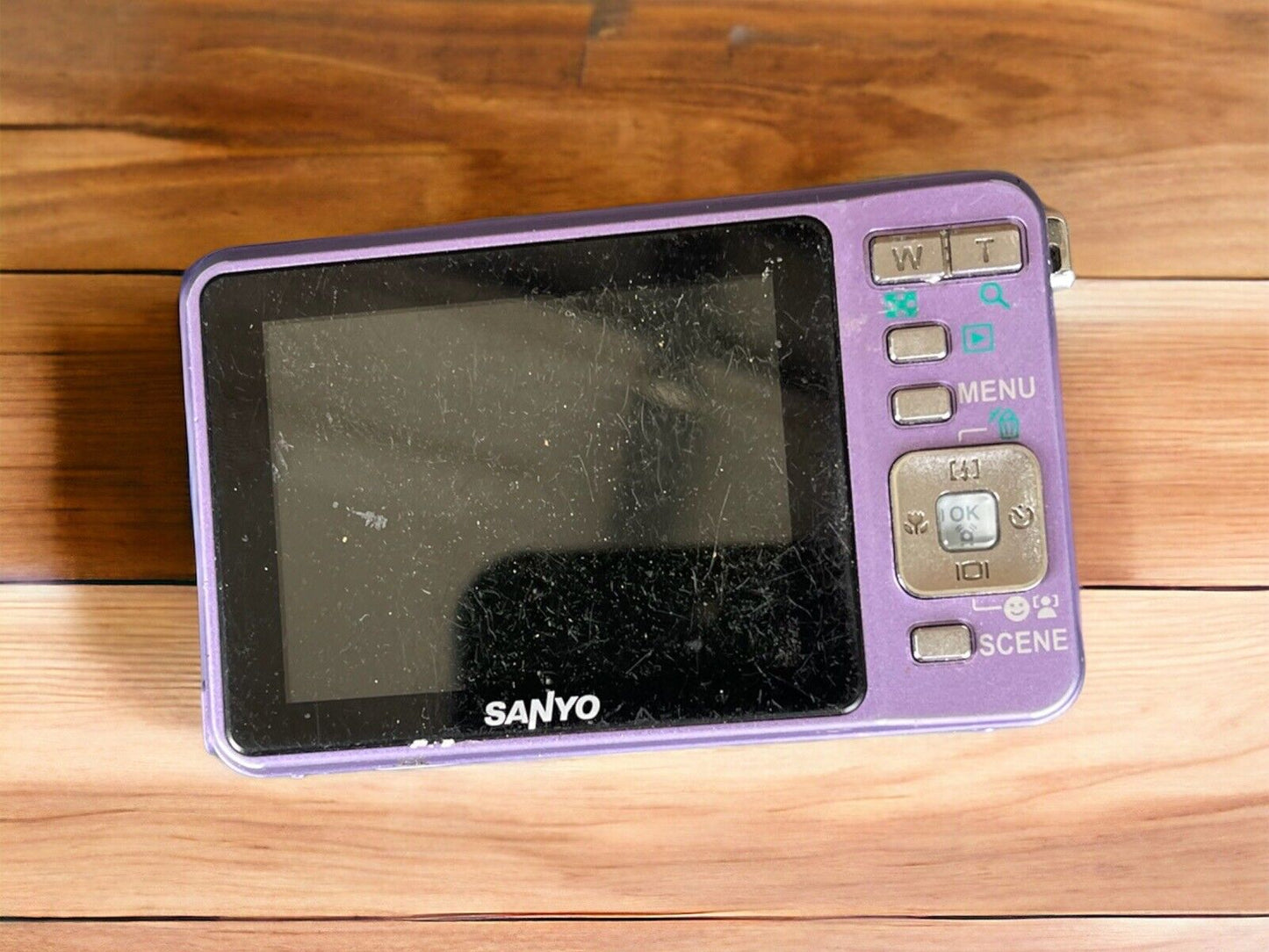 Sanyo E1075 10 Megapixel Camera As Is For Parts