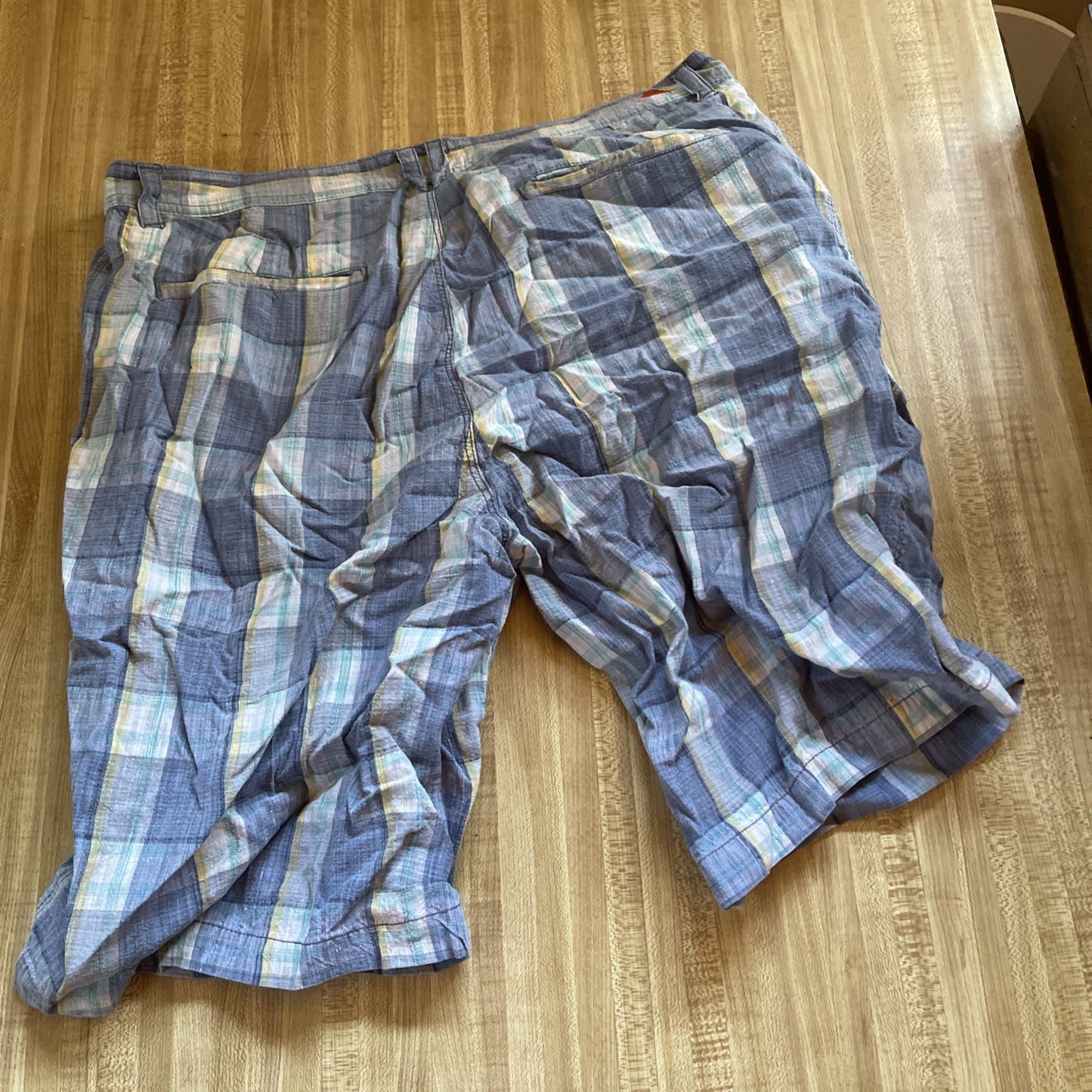 Tommy Bahama Shorts 34