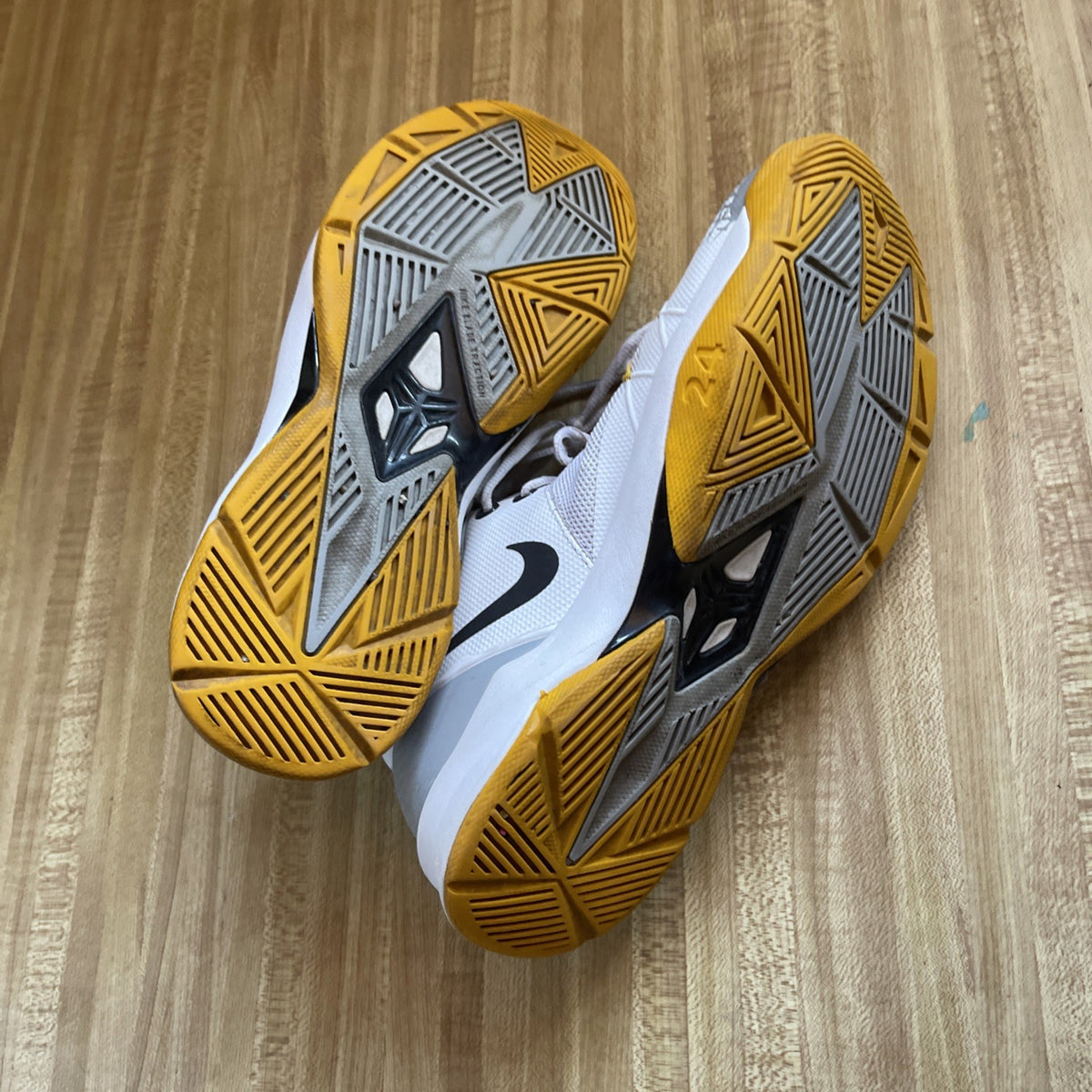 nike zoom kobe venomenon 4 Size 10.5