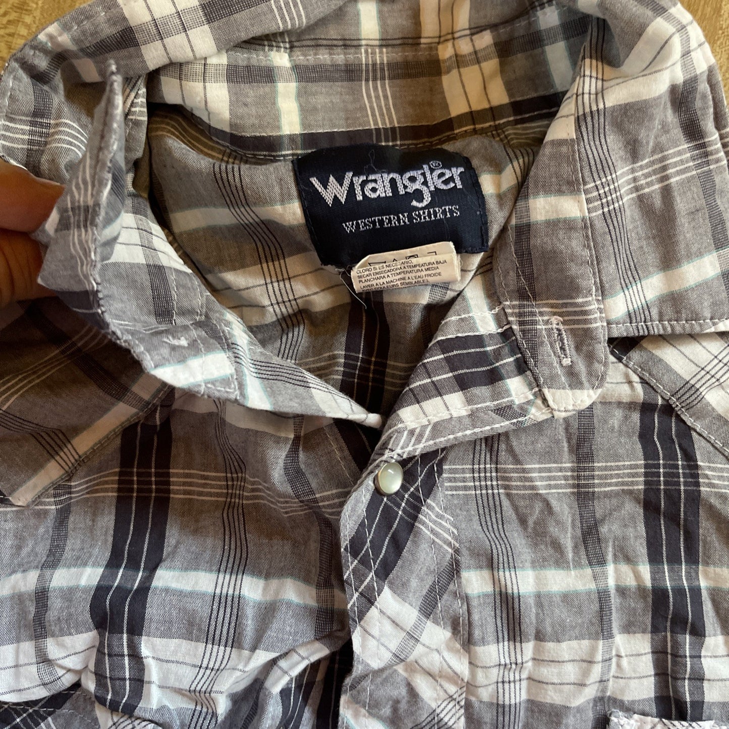 Wrangler Pearl Snap Large