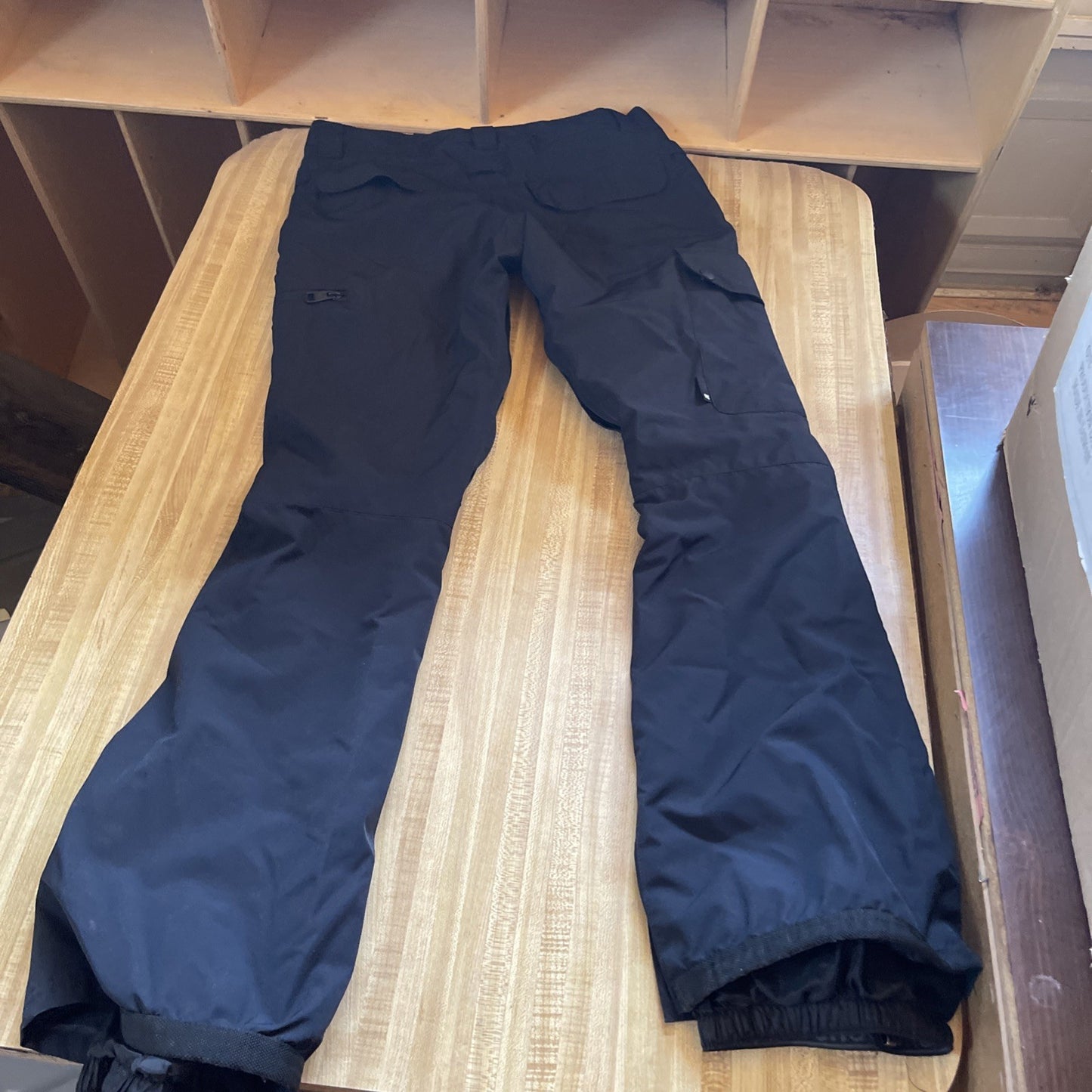 dc 10k snowboard pants Medium