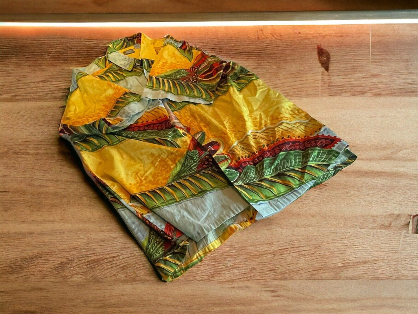 Campta Tiki Island Shirt Large
