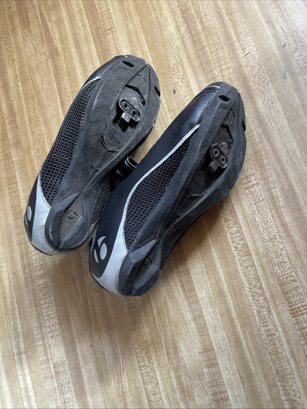 bontrager Solstice cycling shoes 9