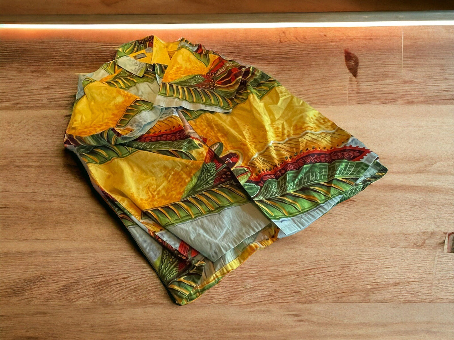 Campta Tiki Island Shirt Large