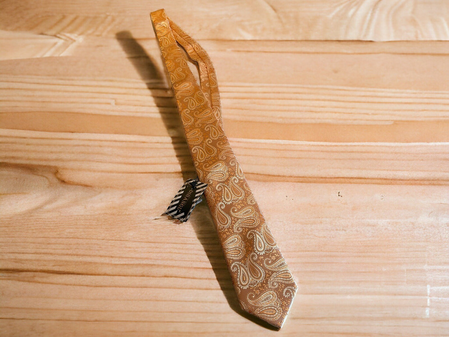 Dibangu Tie