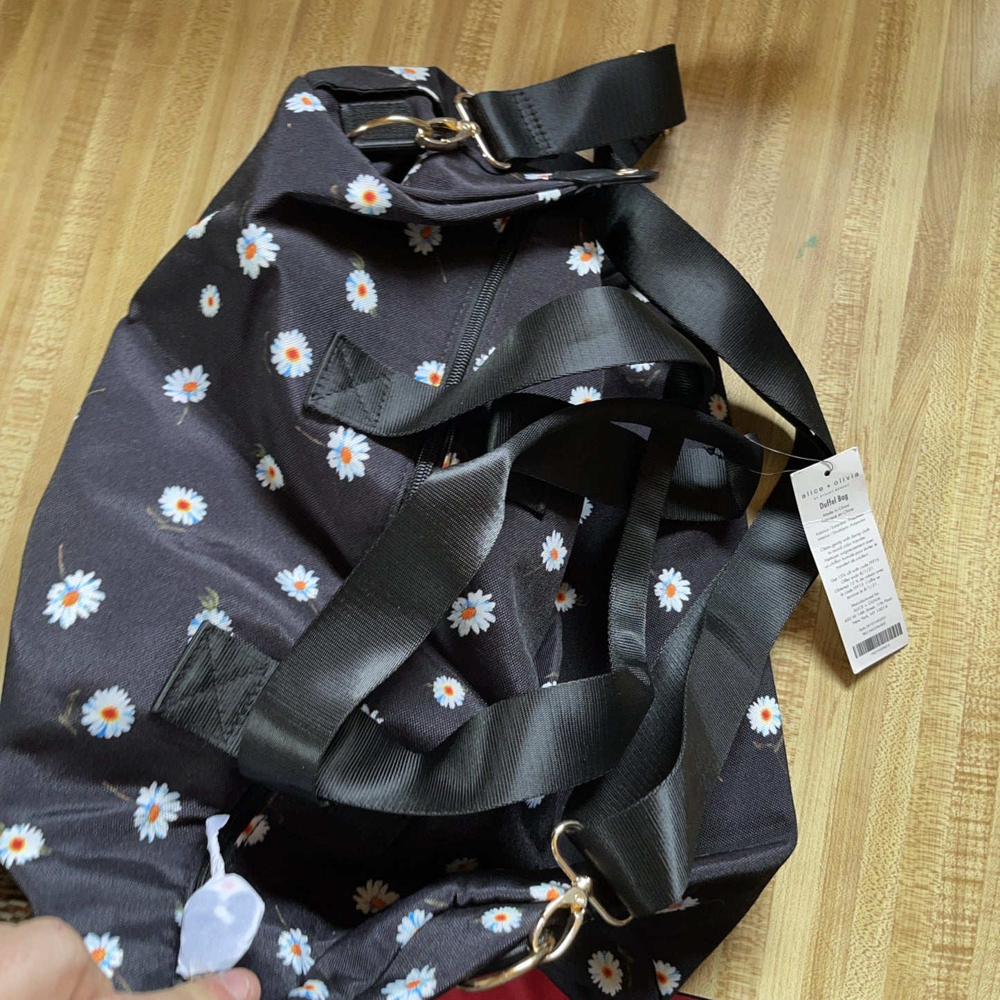 alice olivia daisy print duffel bag NWT