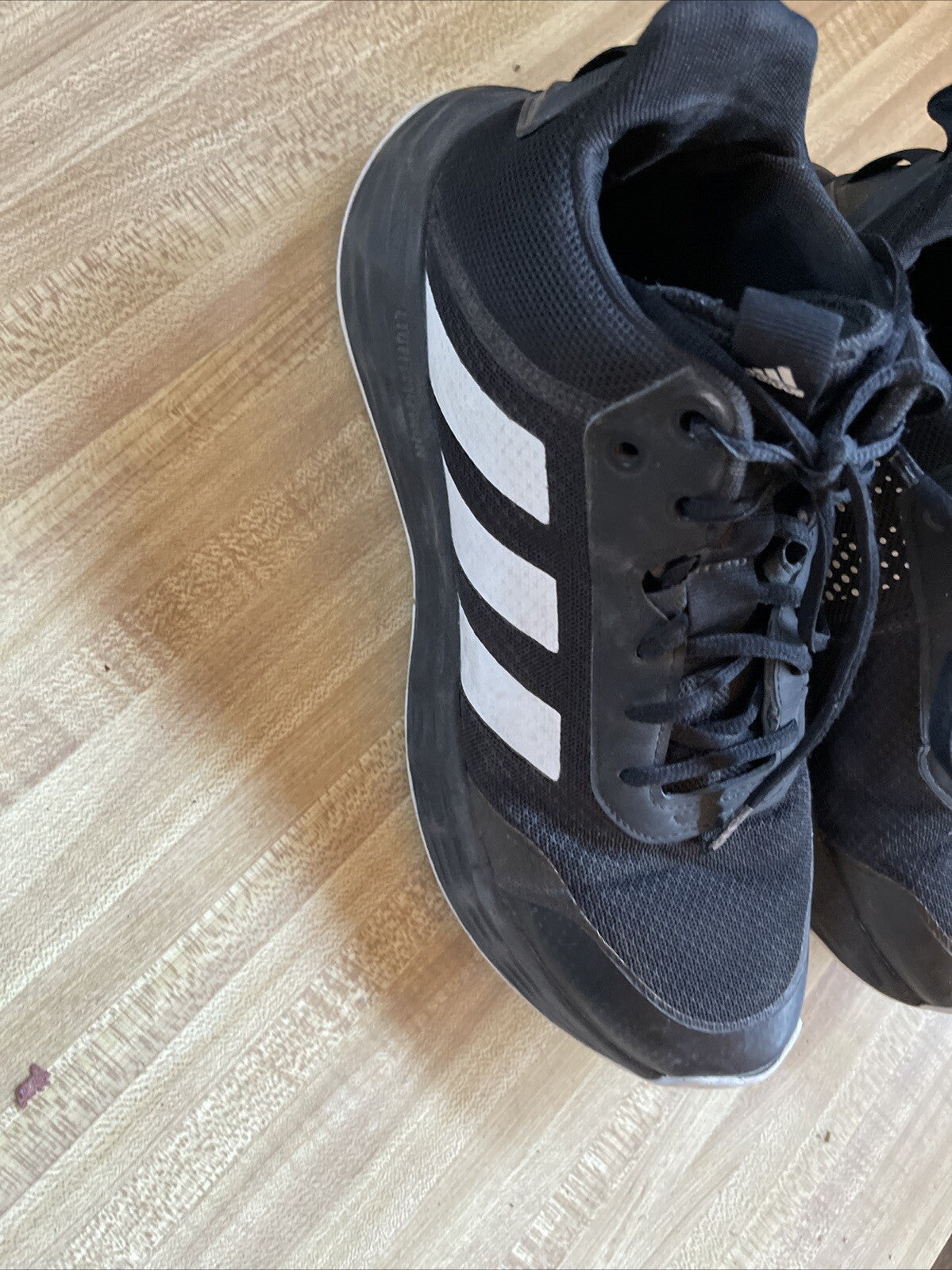 adidas lightmotion Size 11