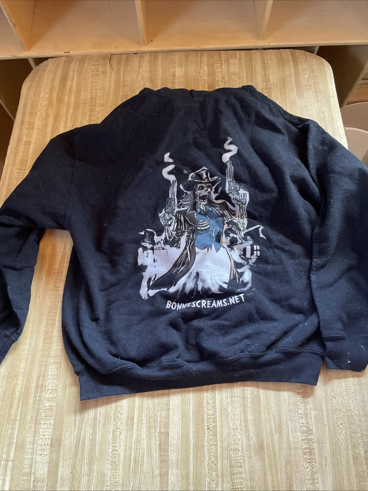 Bonnie Screams Wicked West Haunted Ghost Town Hoodie Large