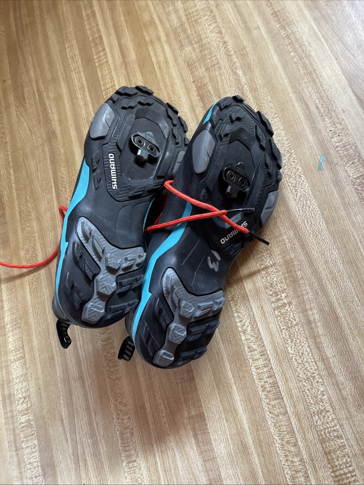 Shimano Pedaling Dynamic Cycling Shoes Size US 7.2 EU 39