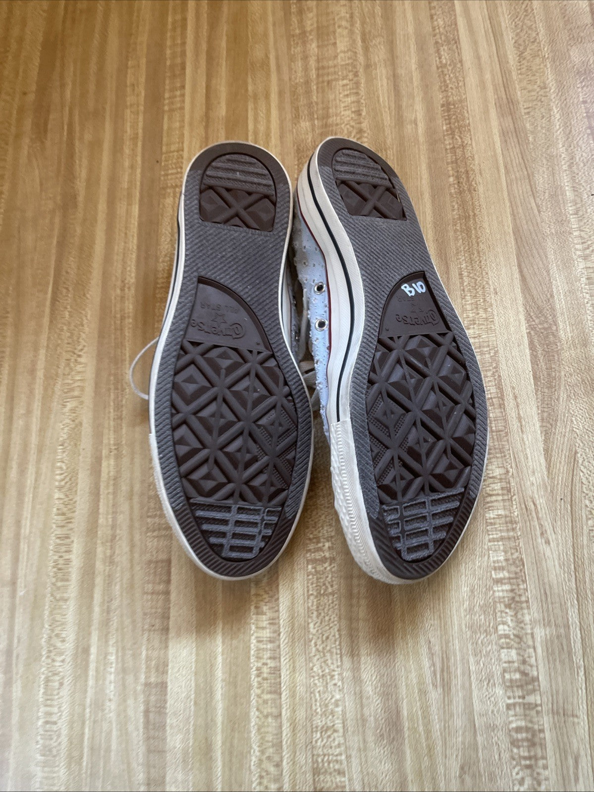 Converse All Star Men’s 9 Women’s 11