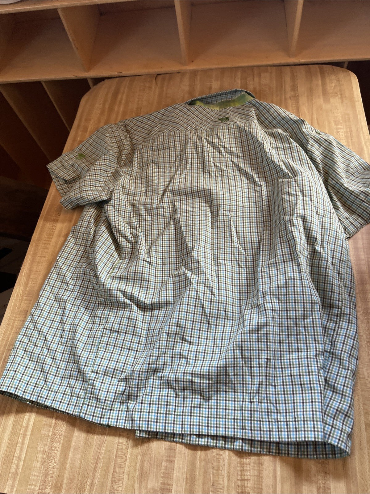 Mountain Hard Wear Button Up XL