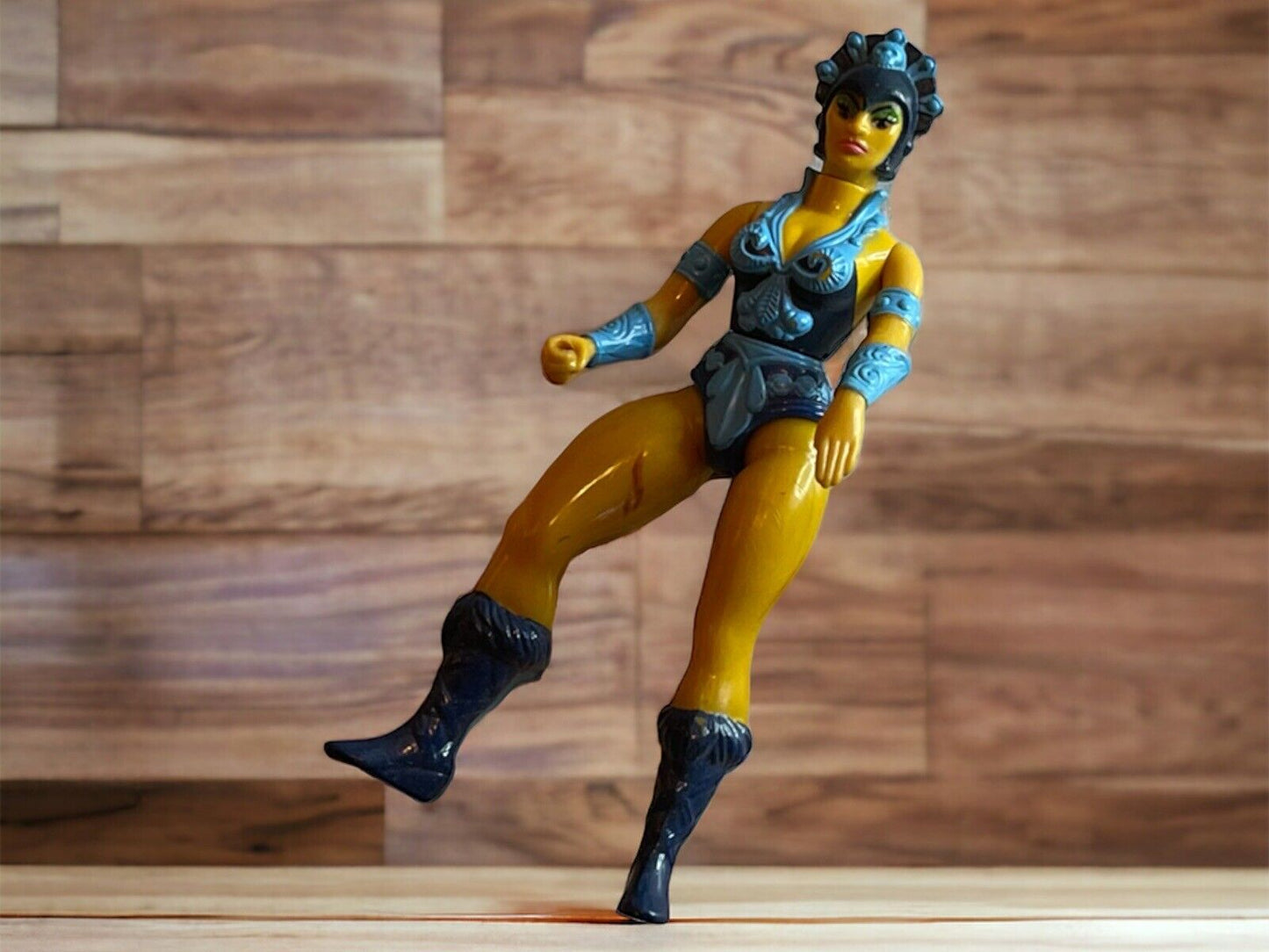 Vintage He Man Masters Of The Universe Action Figure Evil Lyn