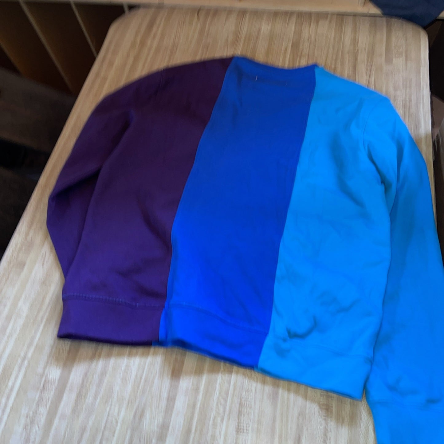 Black Pyramid Sweatshirt XL