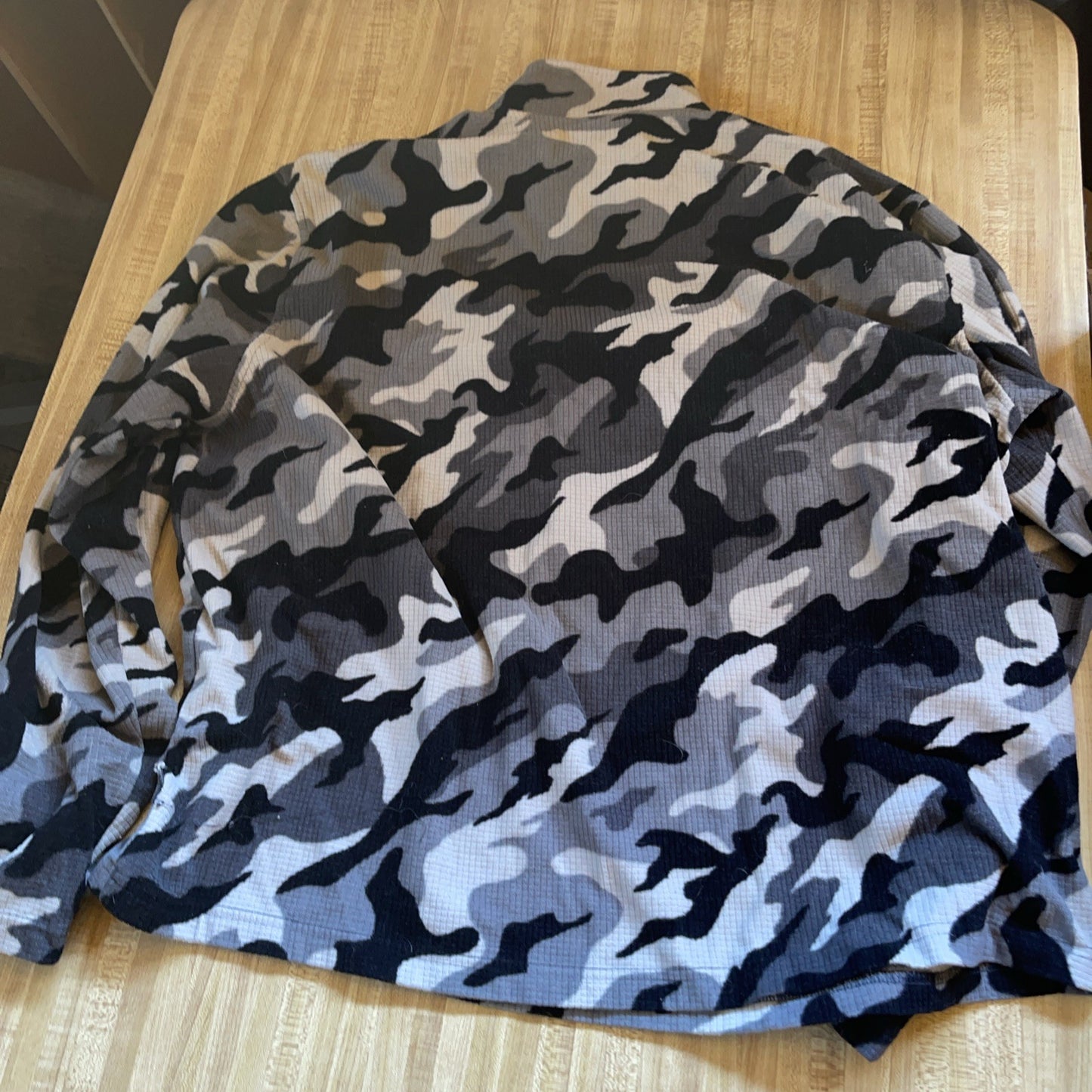 Starter Camo Quarter Zip XL