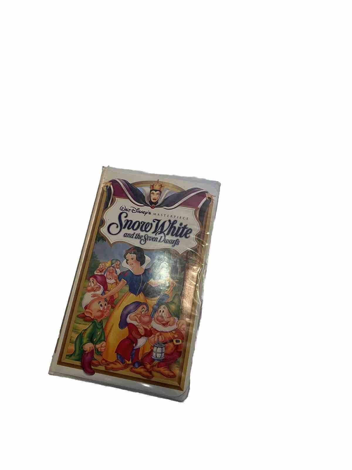 Snow White and the Seven Dwarfs (VHS Disney, Masterpiece, 1994, Clamshell)