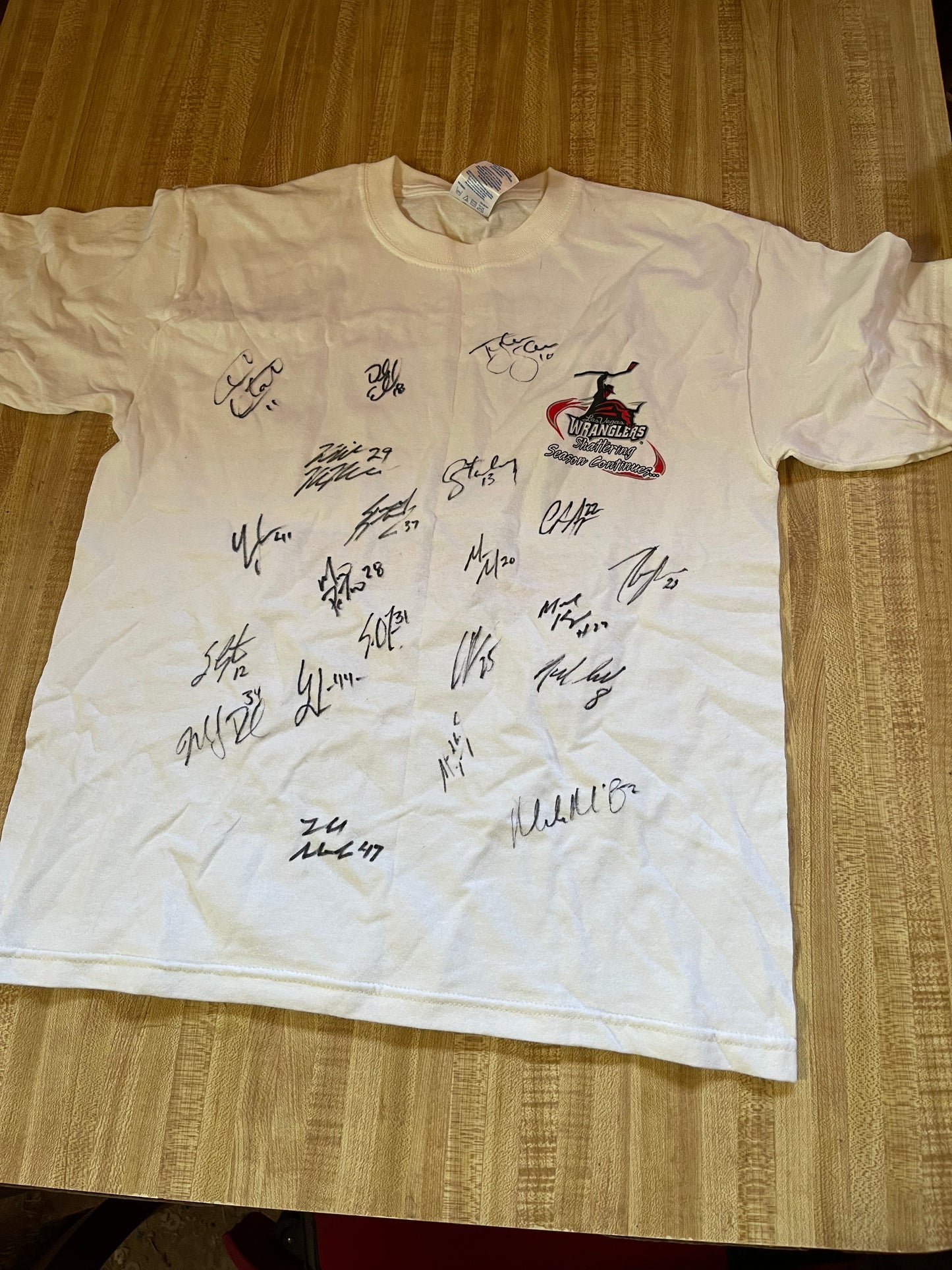 Autographed Las Vegas Wranglers 2006 t shirt youth large