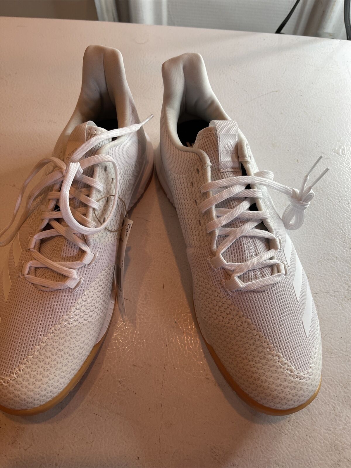 Adidas Crazyflight Bounce 3 size 10 white lightweight volleyball shoes with gum sole