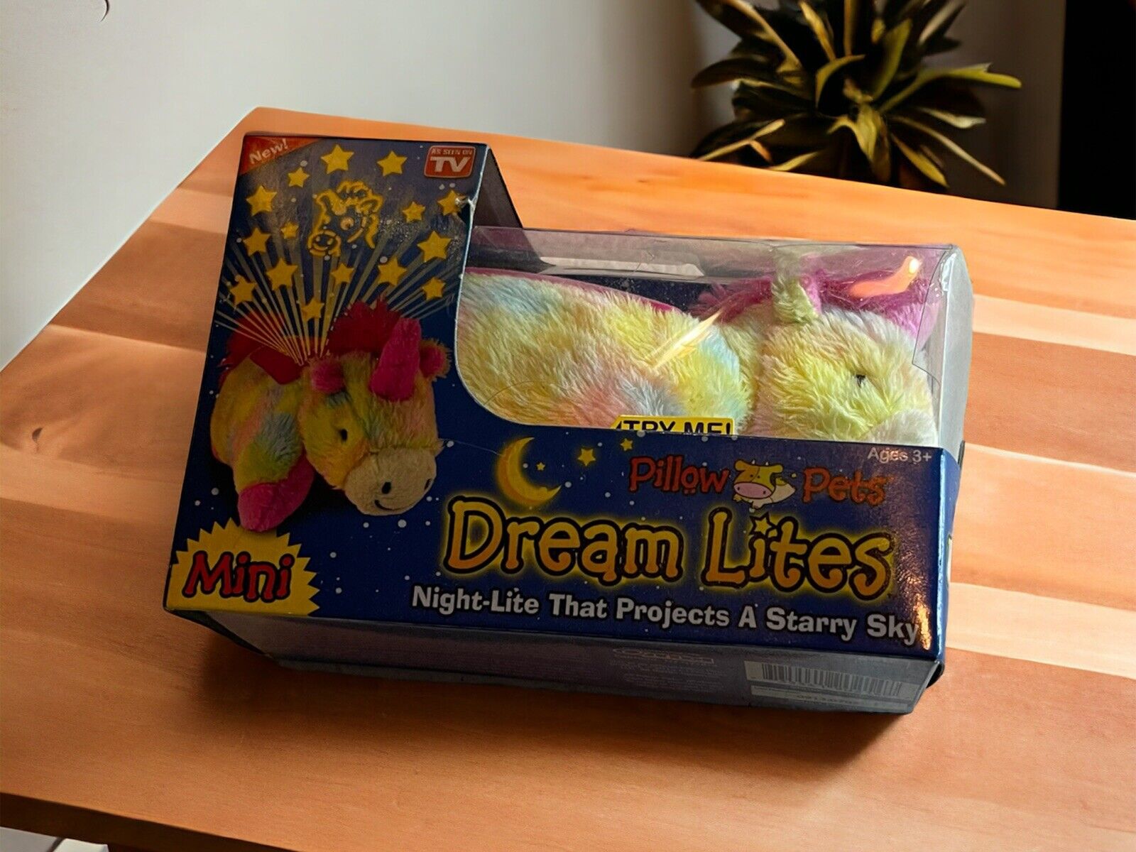 1118 Emporium unicorn night light plush Dream Lites pillow pet that projects starry sky