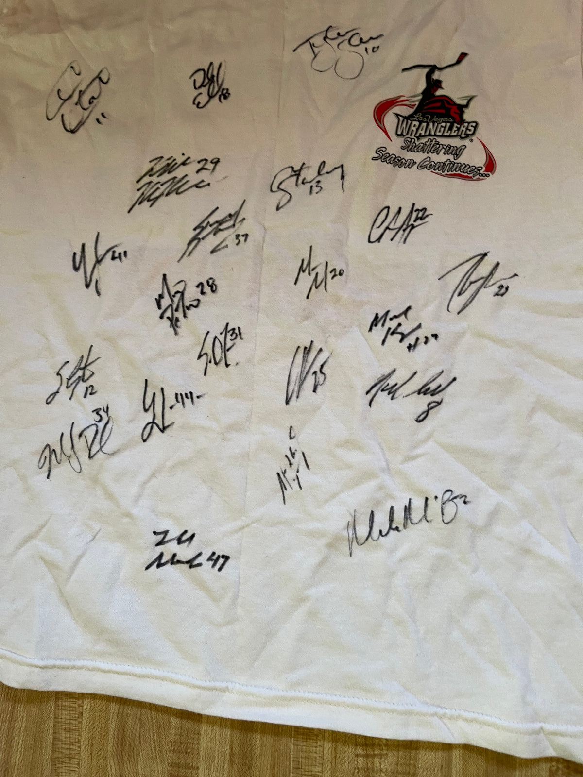Autographed Las Vegas Wranglers 2006 t shirt youth large