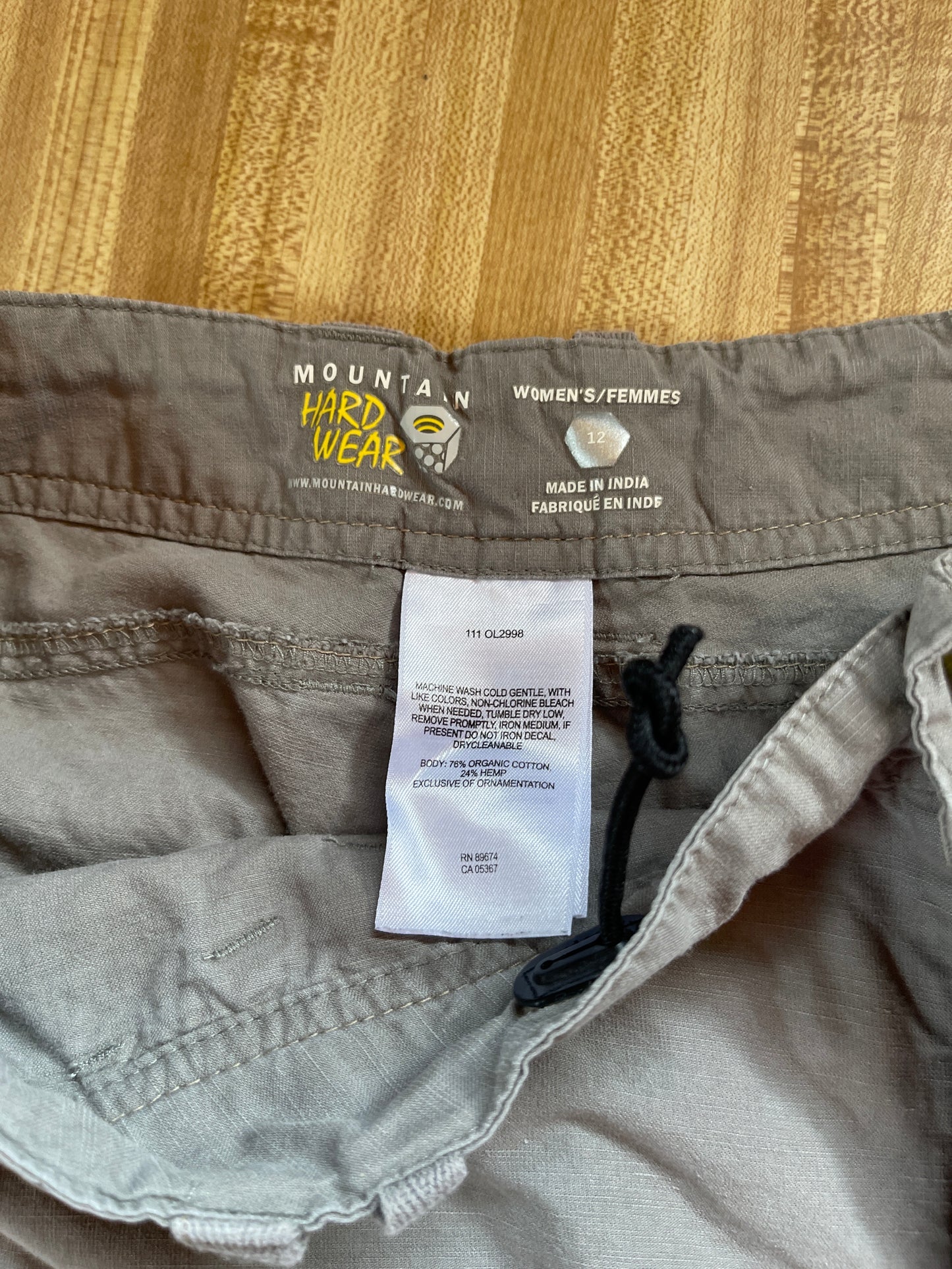 Mountain Hardwear women’s capris 12