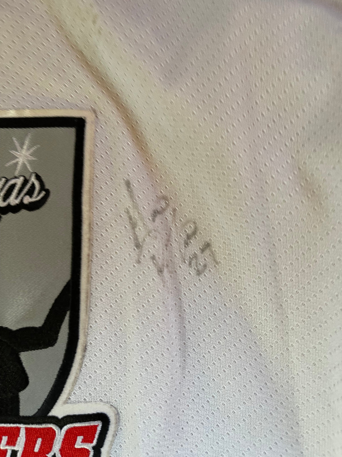Autographed Las Vegas Wranglers Jersey Youth Large