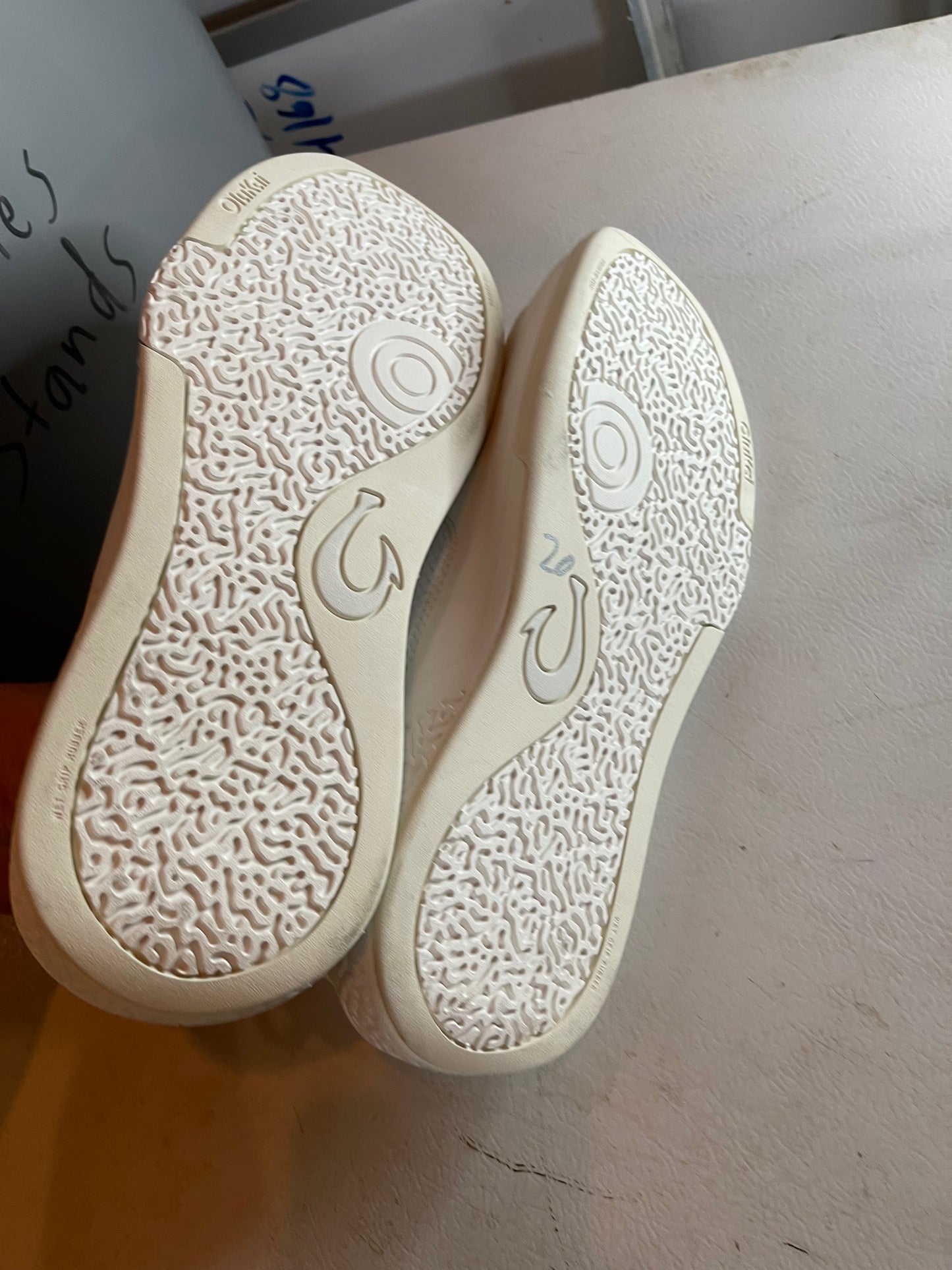 Olukai sneakers size 13