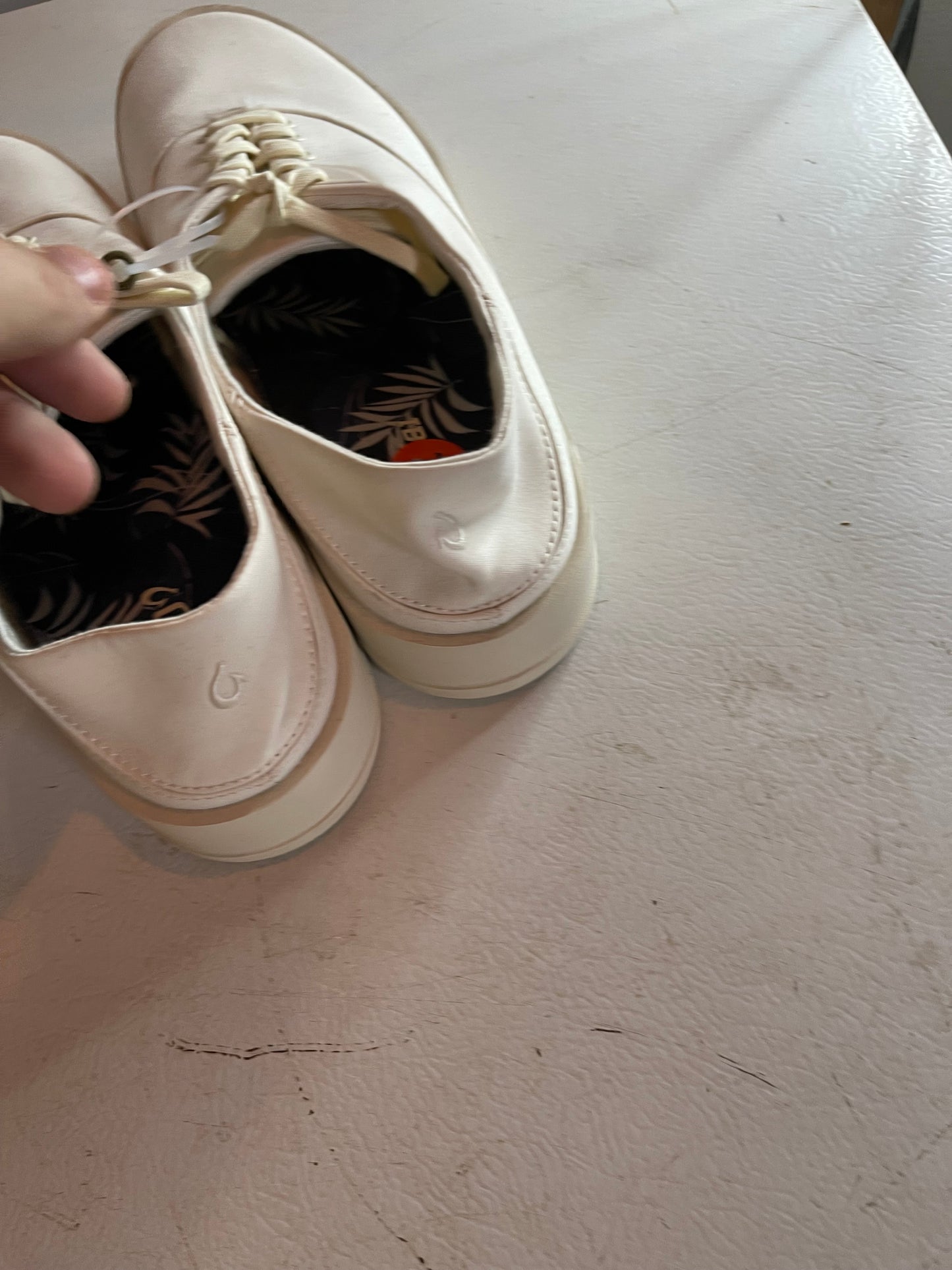 Olukai sneakers size 11