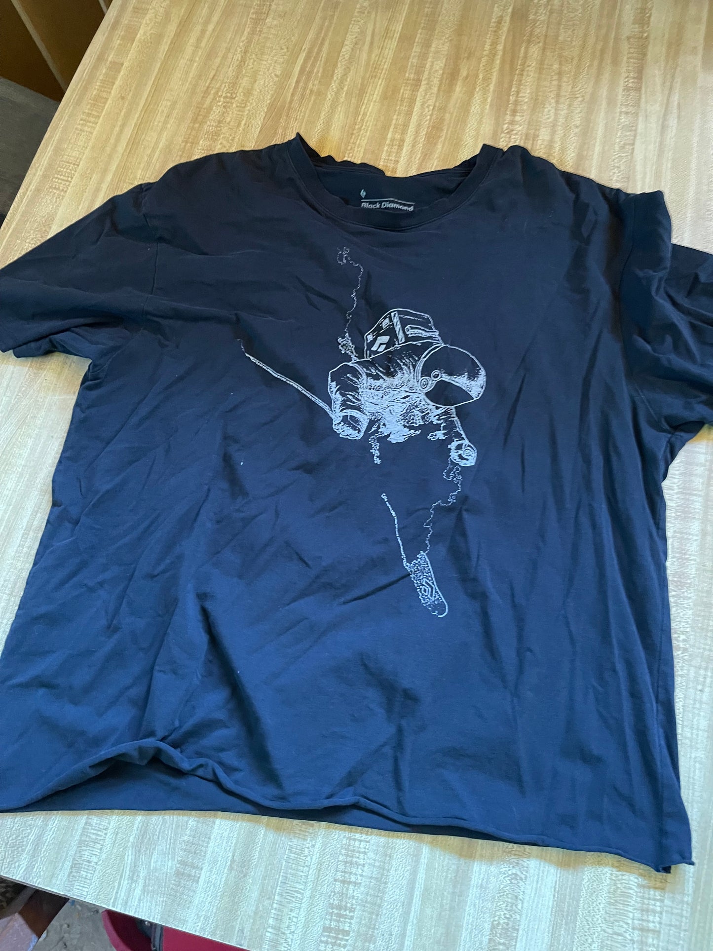 Black diamond t shirt Large