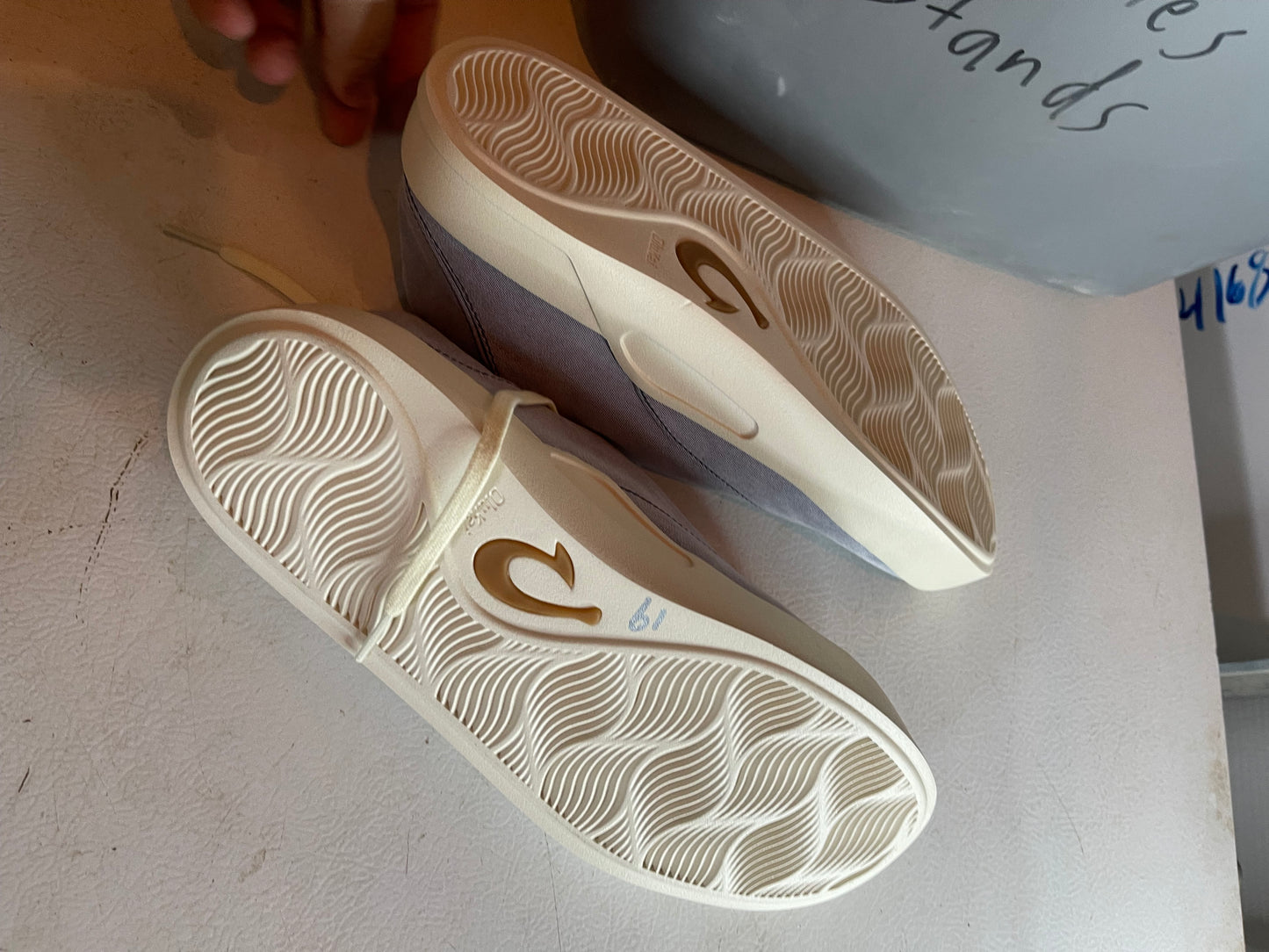 Olukai sneakers size 11