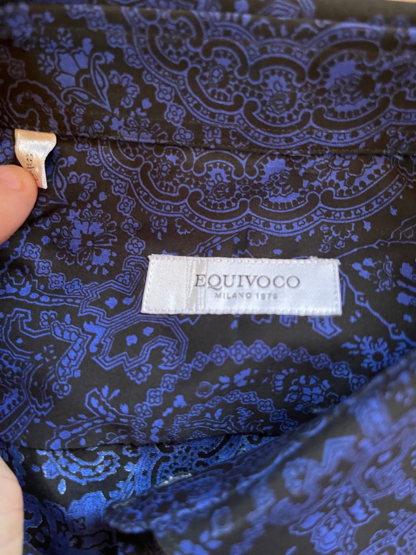 Equivoco button down 15.5