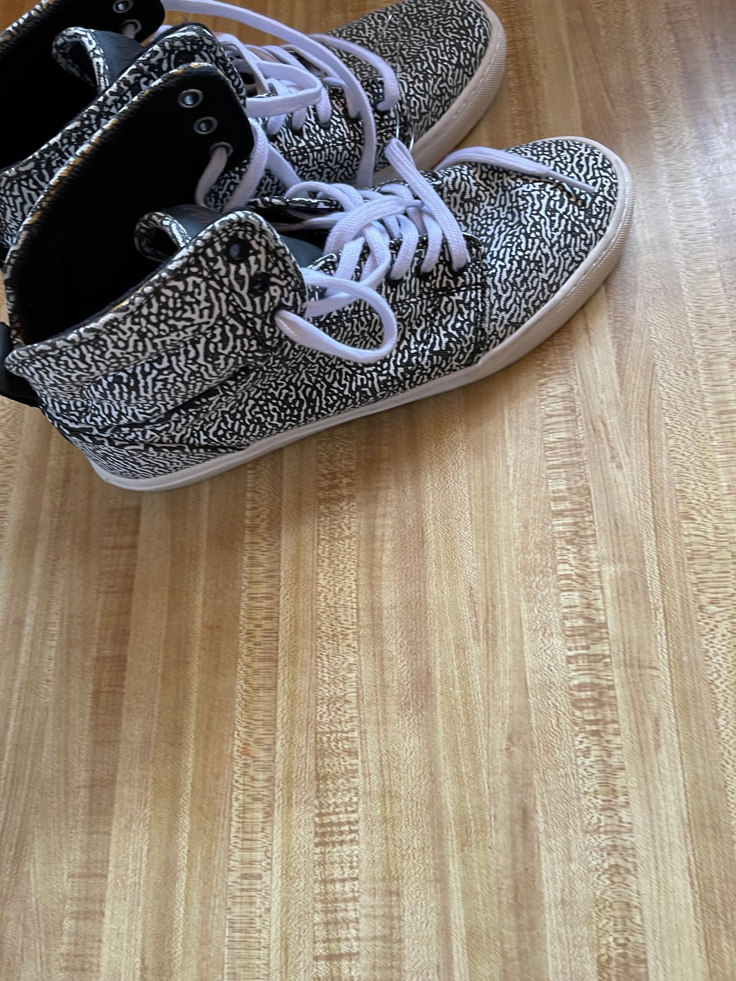 Vans otw sneakers 11.5