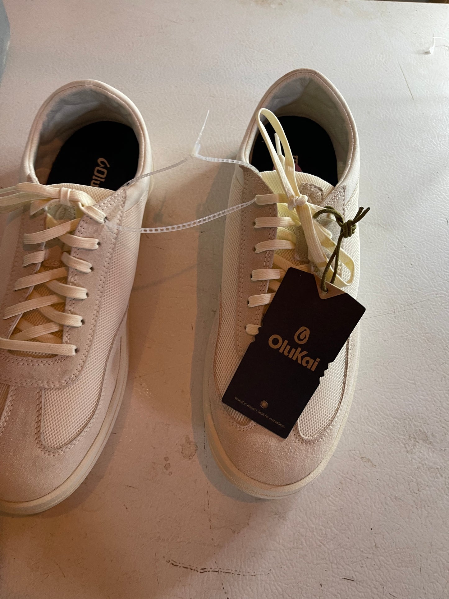 Olukai sneakers size 10.5