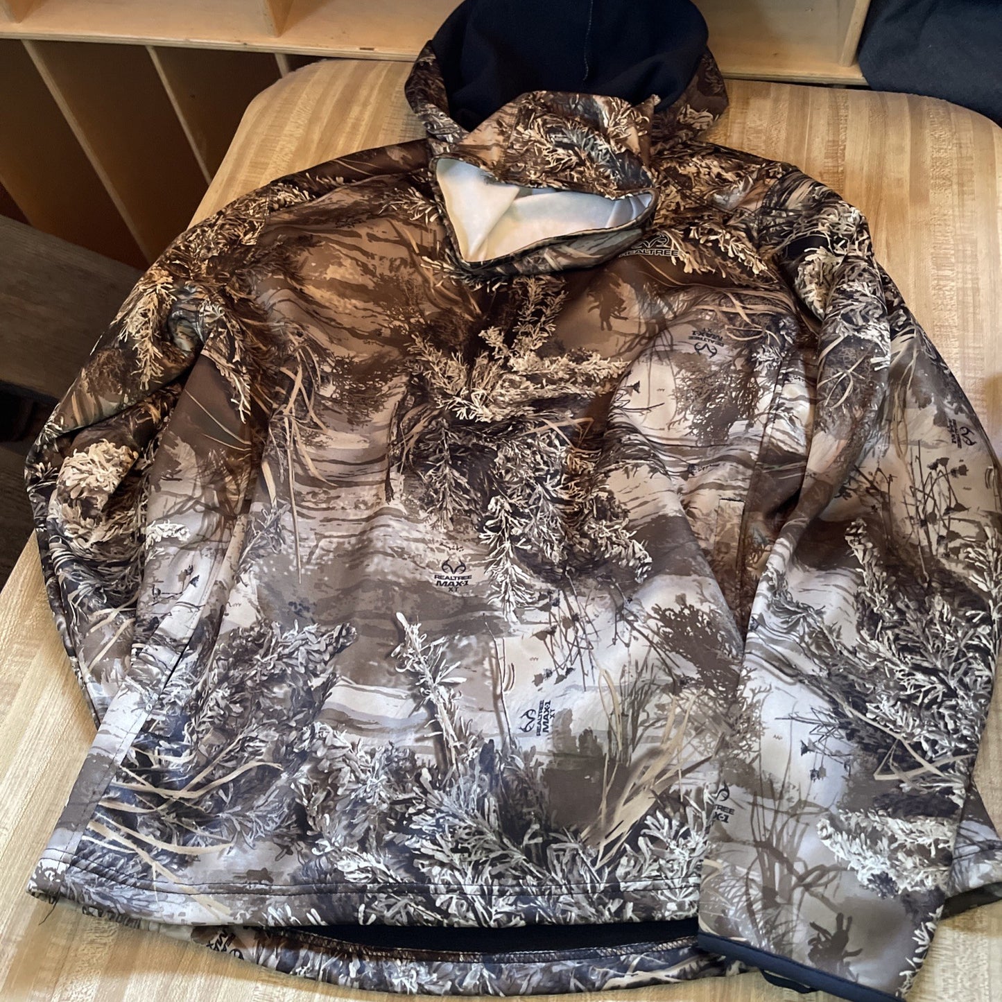 Realtree Camo Hoodie XL