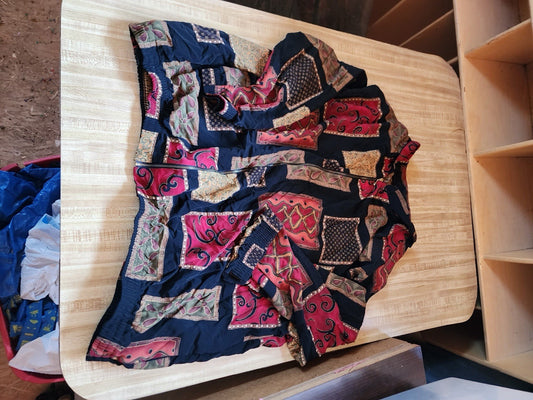 Vintage Kensington Square Top