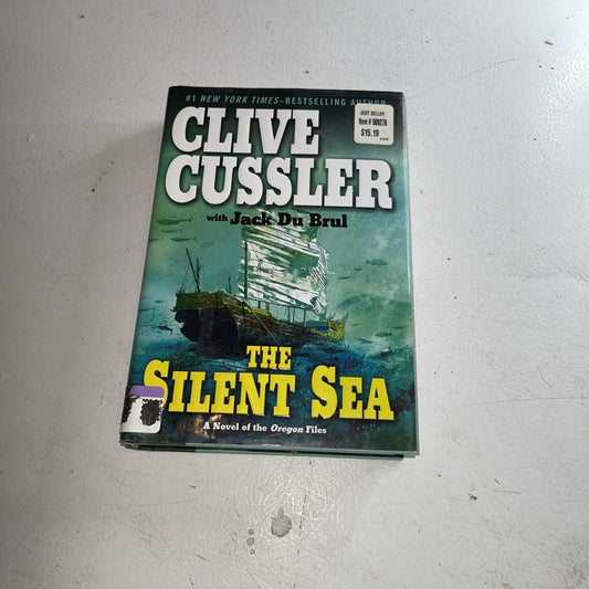 Silent Sea by Clive Cussler and Jack Du Brul (2010, Hardcover)