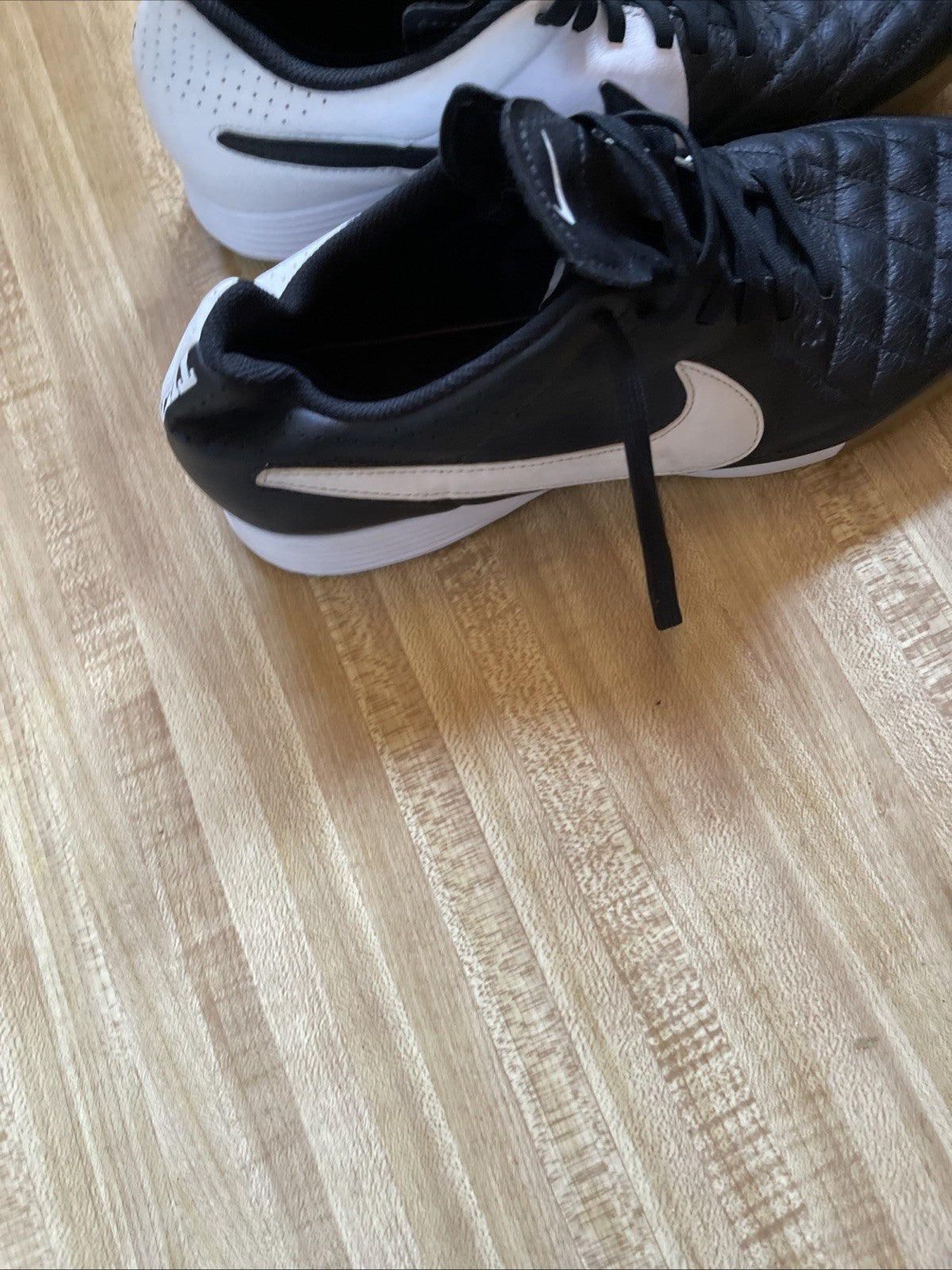 Nike Tiempo Shoes 8.5