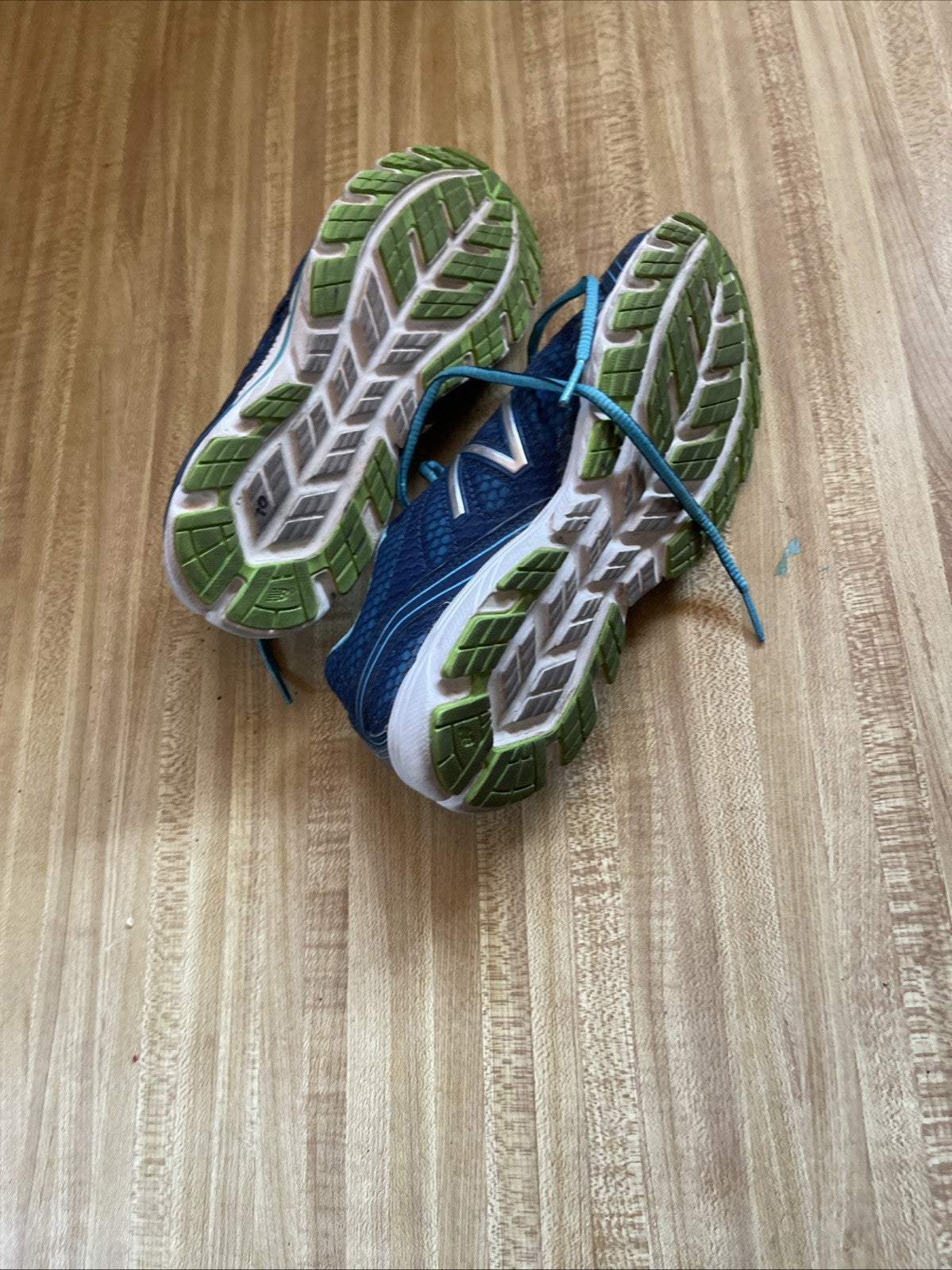 New Balance 590v2 Size 6.5