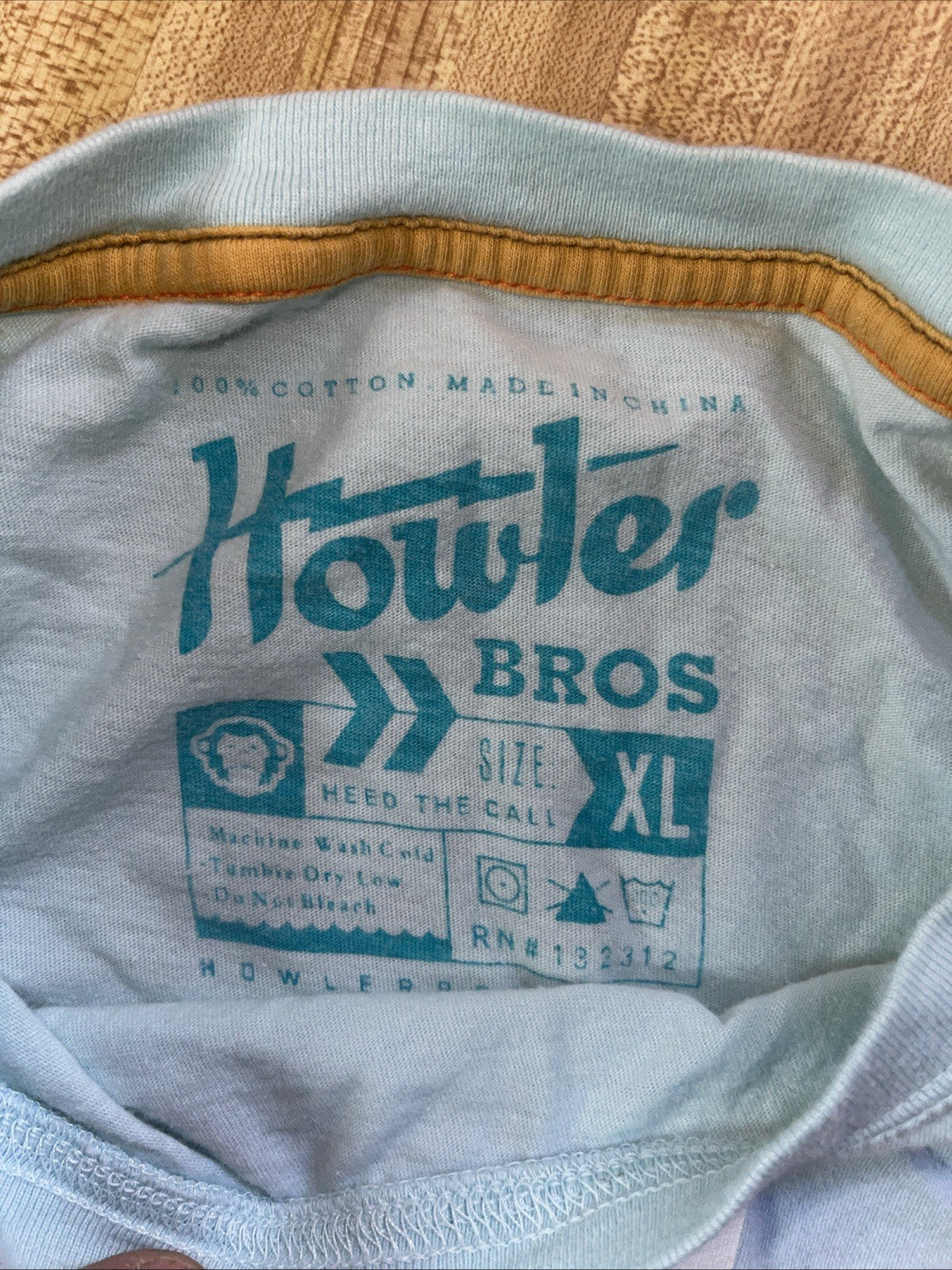 Howler Bros T Shirt XL